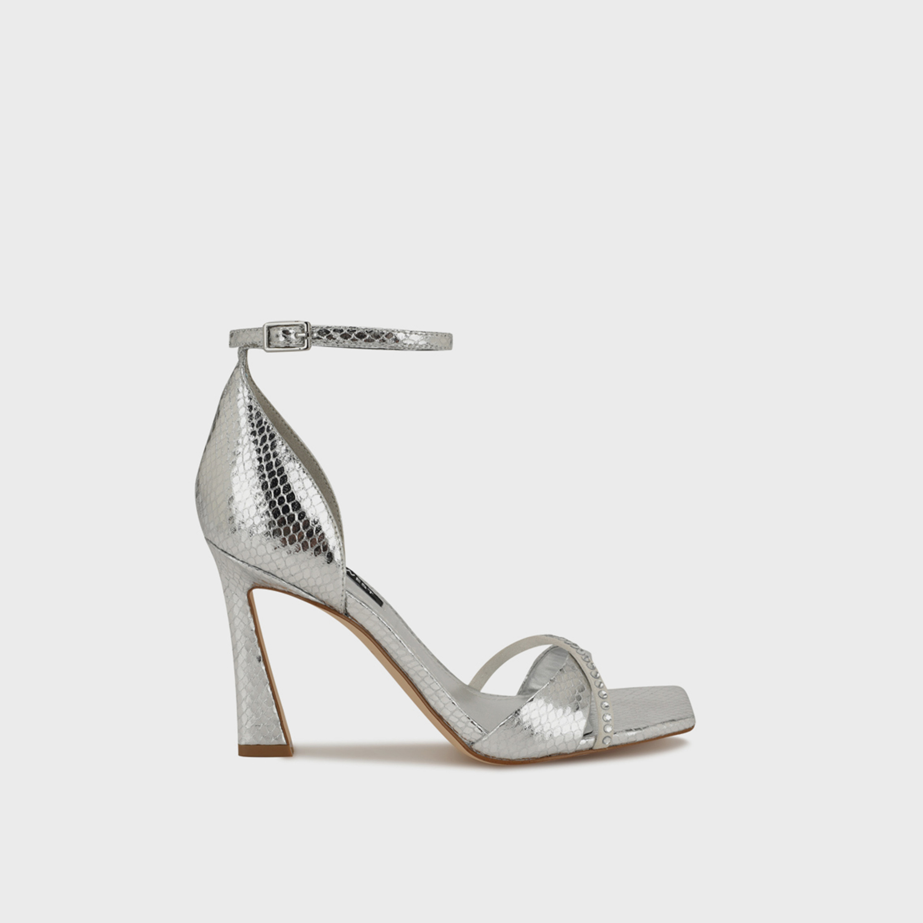 ناين ويست - حذاء بكعب ستيلتو بحزام مشبك للنساء| WNTAPPLE3-women-shoes-sandals-heeled-image-3