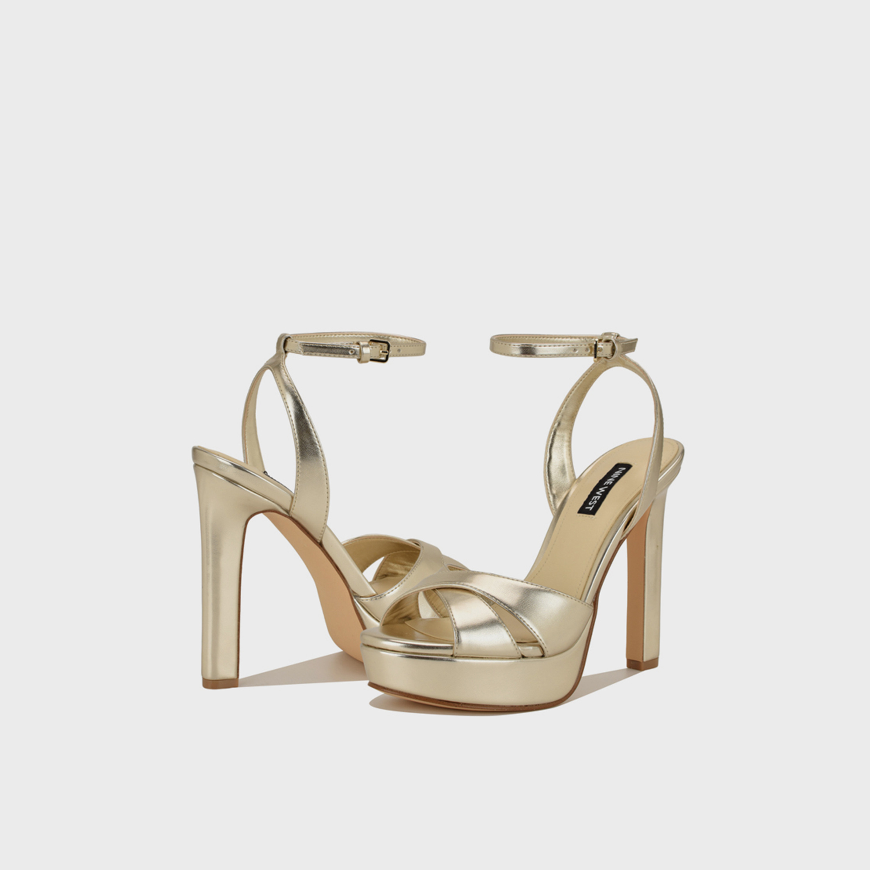 ناين ويست - صندل نسائي بكعب عريض وحزام بإبزيم | WNWILDA3-women-shoes-heels-image-2