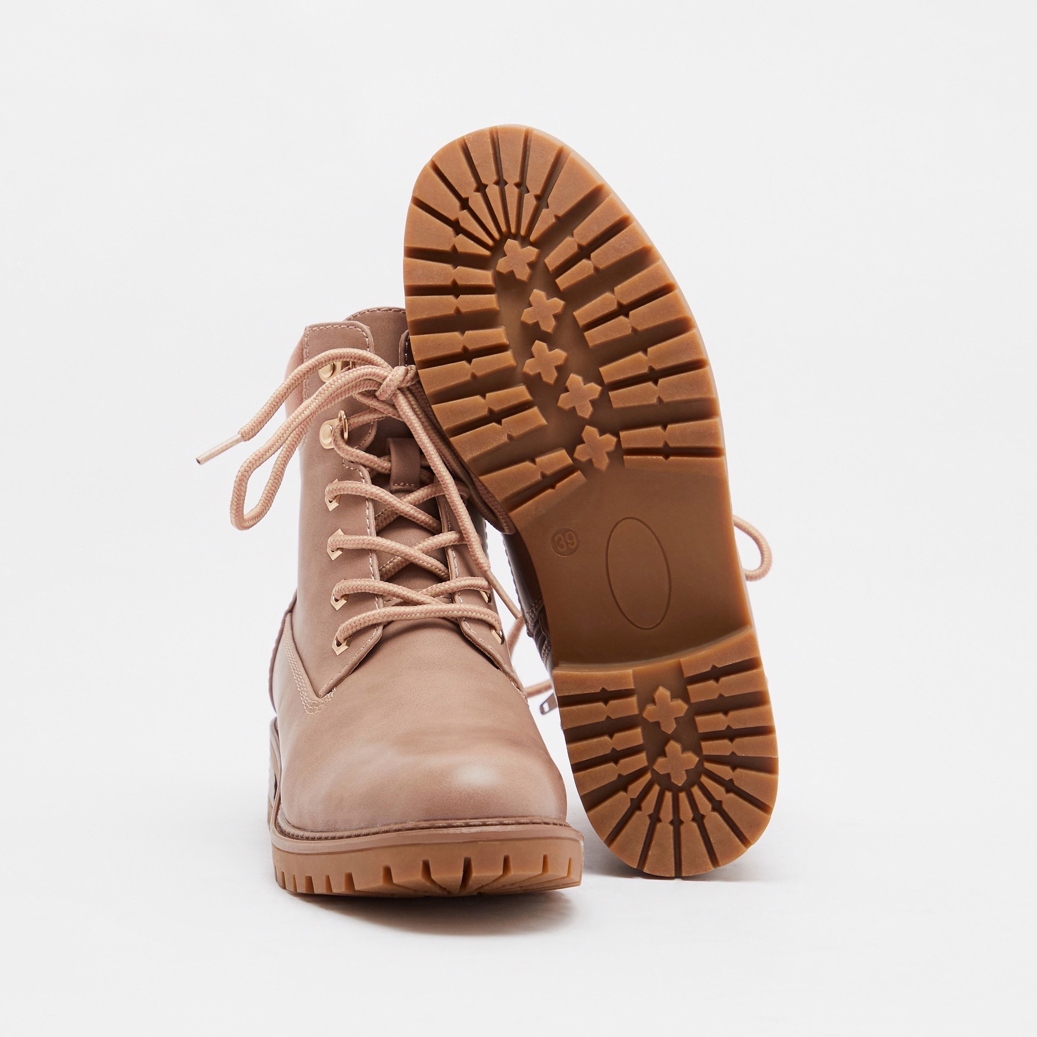 بوت طول الكاحل بسحّاب إغلاق وكعب سميك للنساء من لي كوبر-women-shoes-boots-image-18