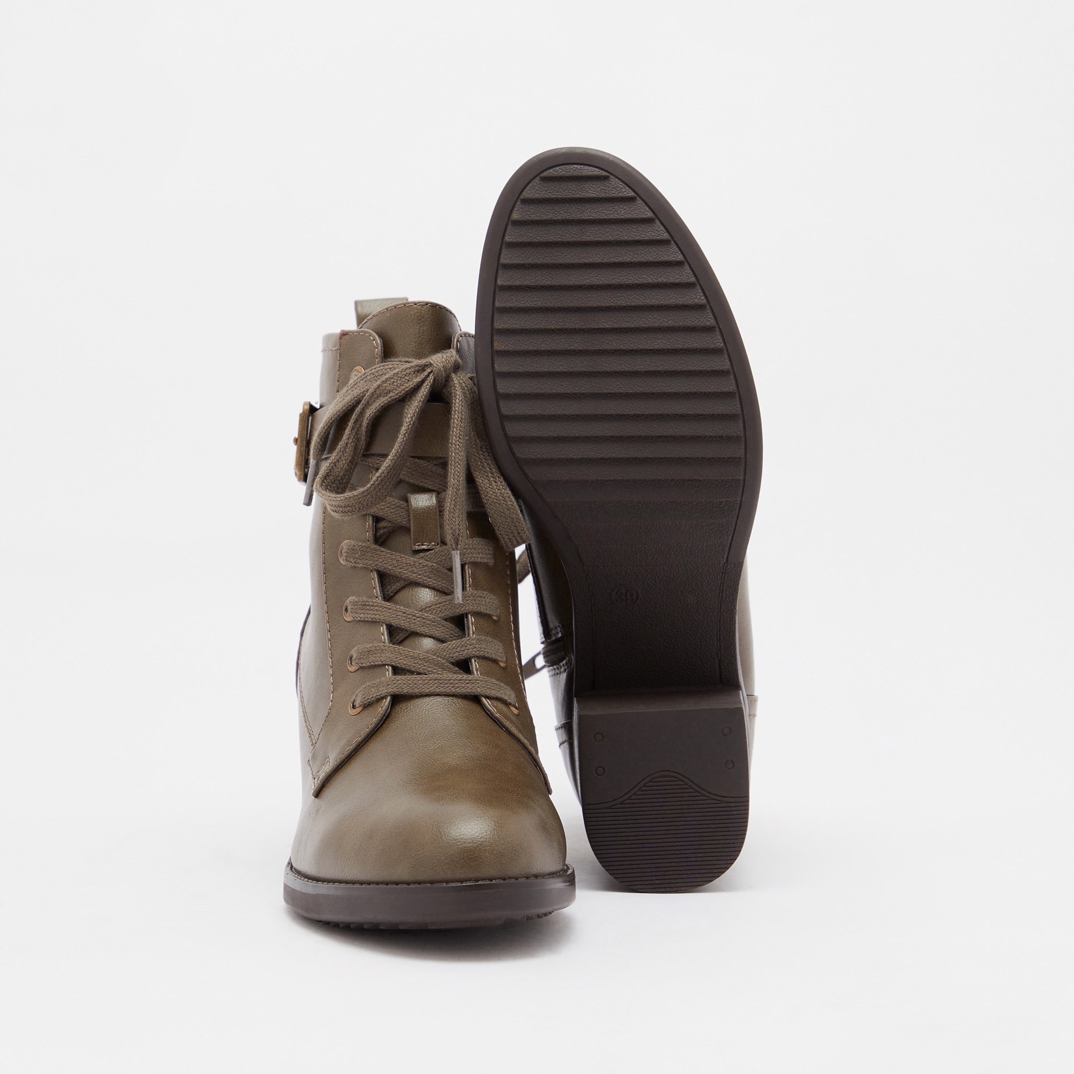 بوت طول الكاحل بسحّاب إغلاق وكعب سميك للنساء من لي كوبر-women-shoes-boots-image-6