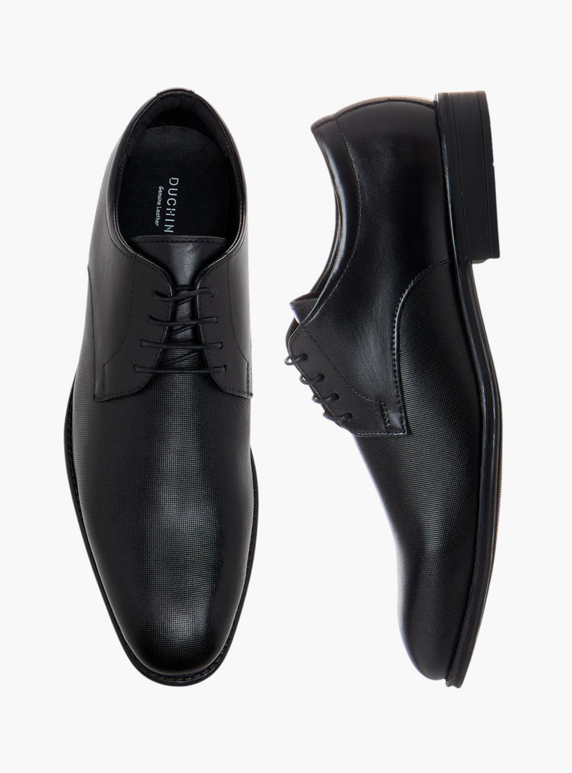 حذاء ديربي جلد بارز الملمس برباط للرجال من دوتشيني-men-shoes-formalshoes-image-1