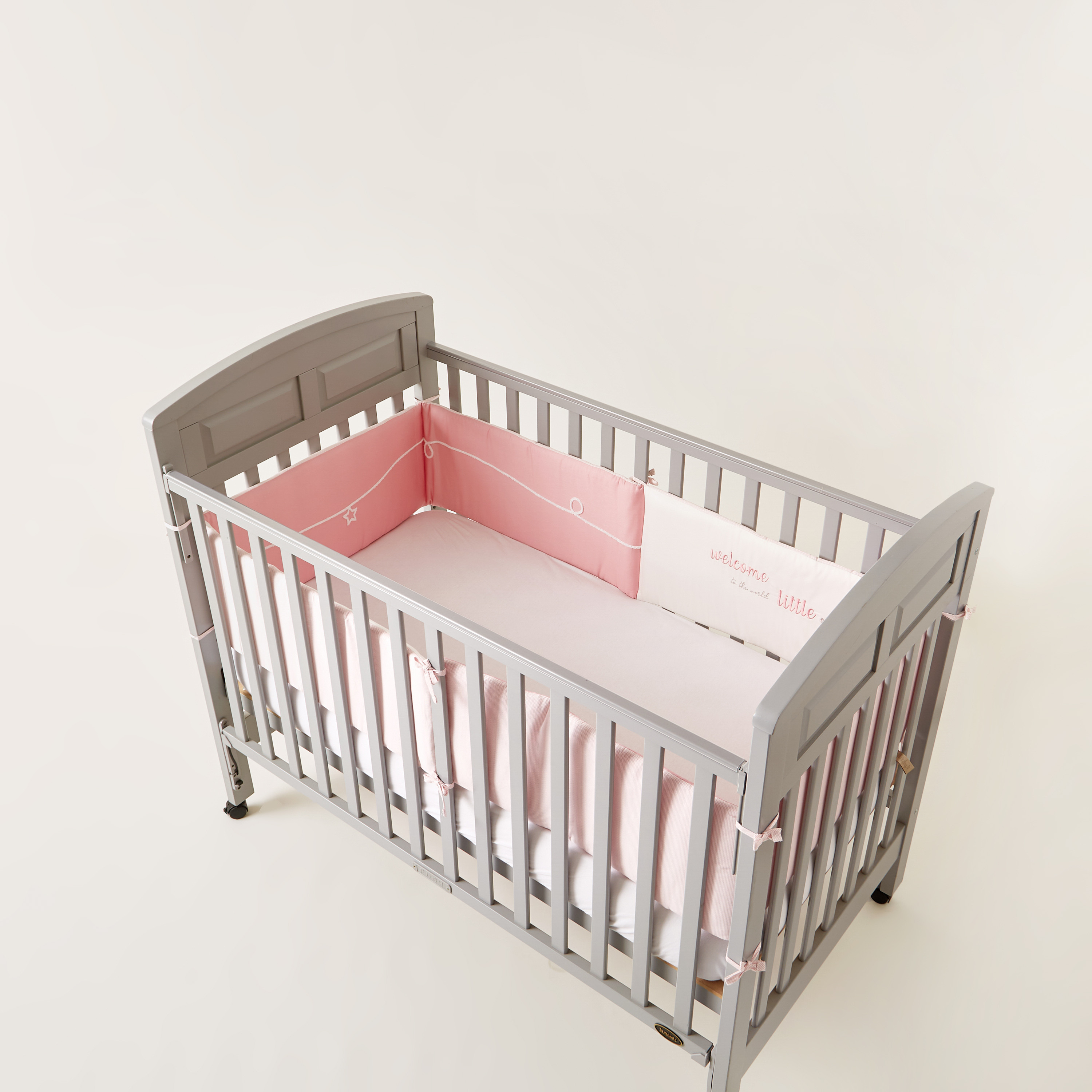 Giggles cheap baby bed