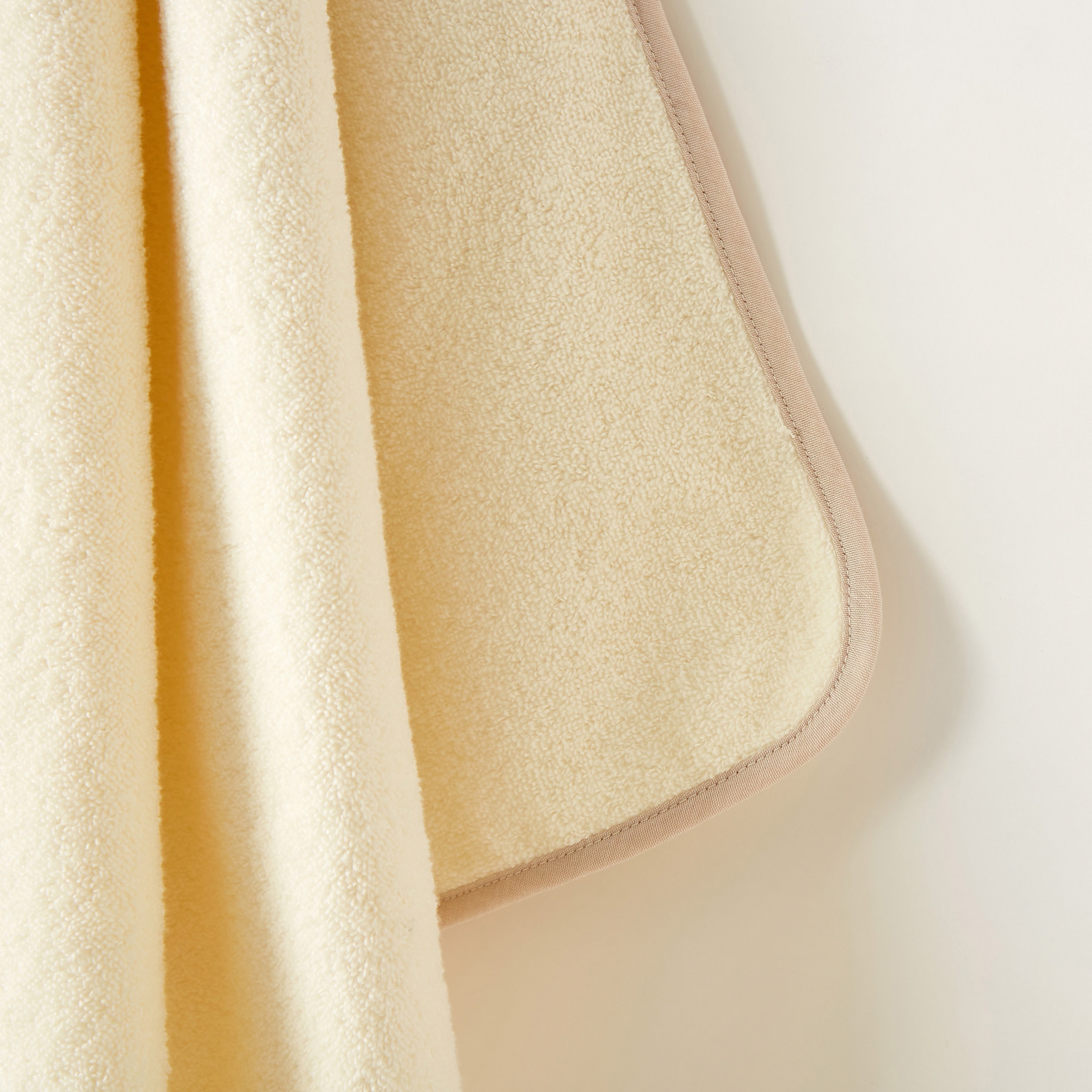 Giggles Embroidered Hooded Towel - 75x75 cms-baby-bathandcare-towels-image-4