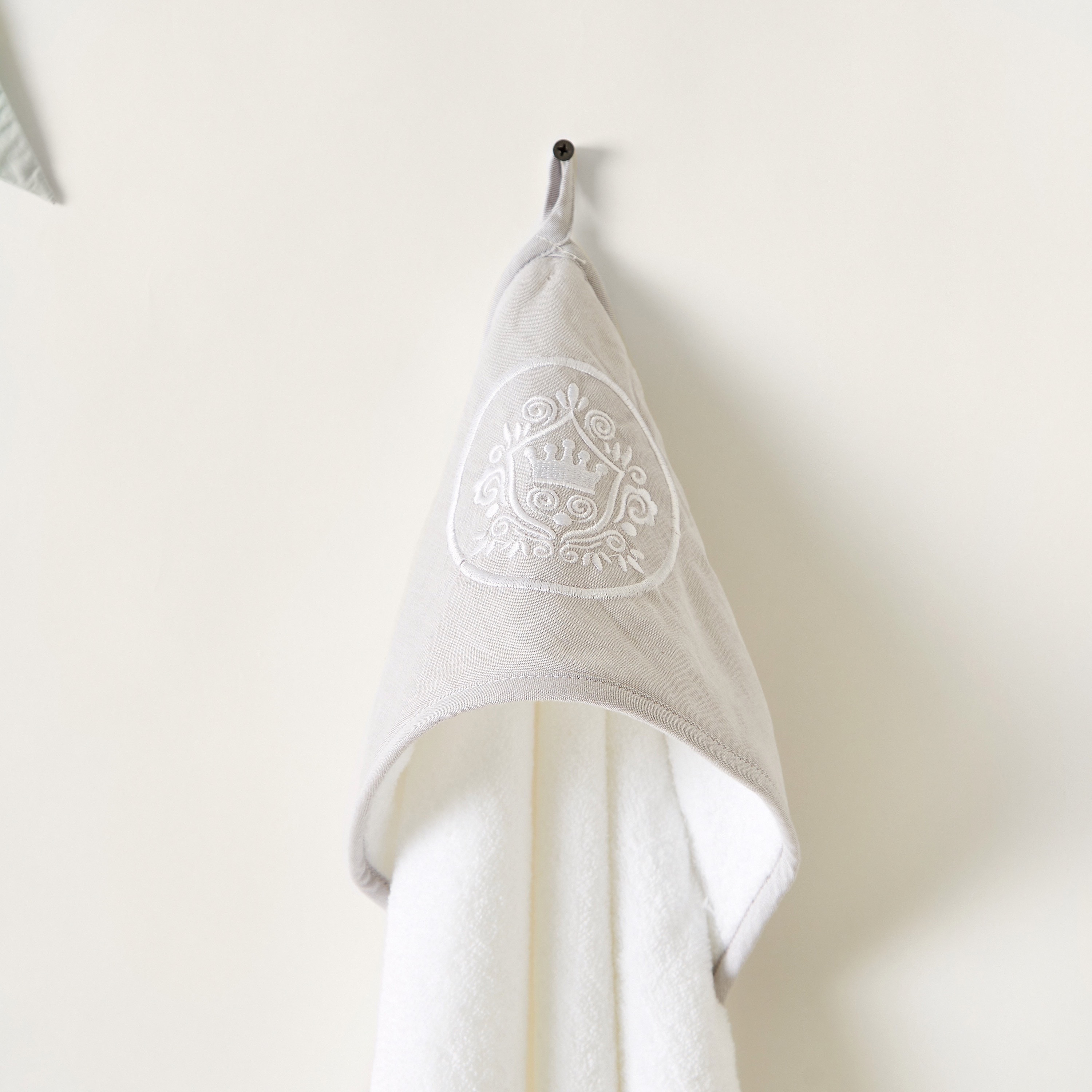 Giggles Embroidered Hooded Towel - 75x75 cms-baby-bathandcare-towels-image-2
