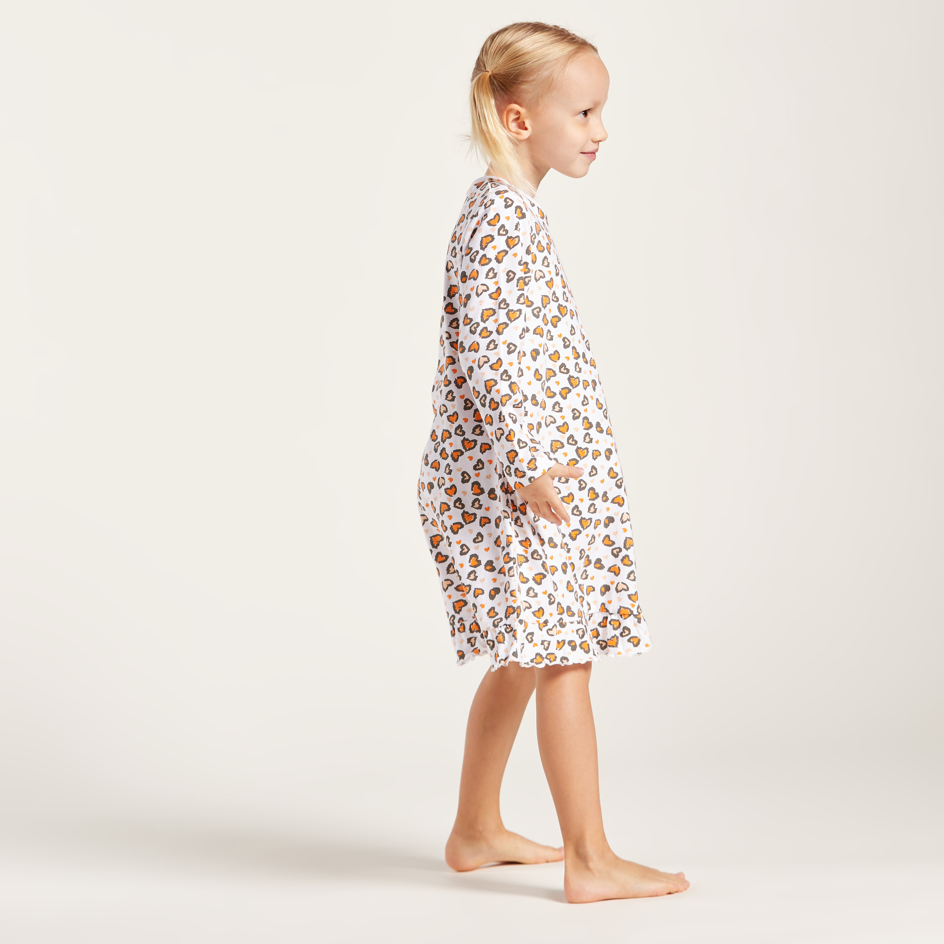 فستان نوم بأكمام طويلة وطبعات من جونيورز- طقم من قطعتين-girls-clothing-nightwear-image-7