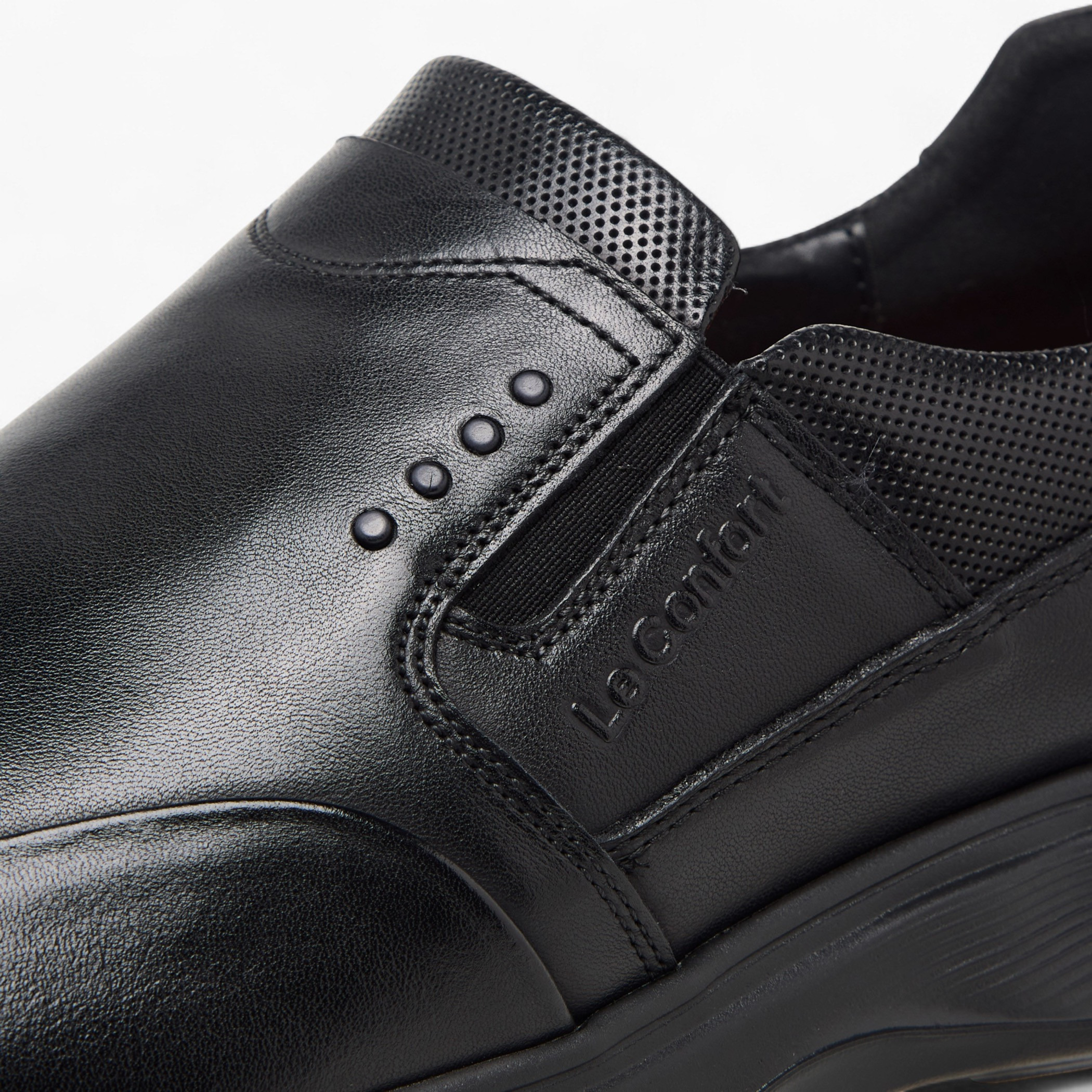 Le Confort Leather Logo Embossed Slip-On Loafers-men-shoes-loafersandmoccasins-image-5