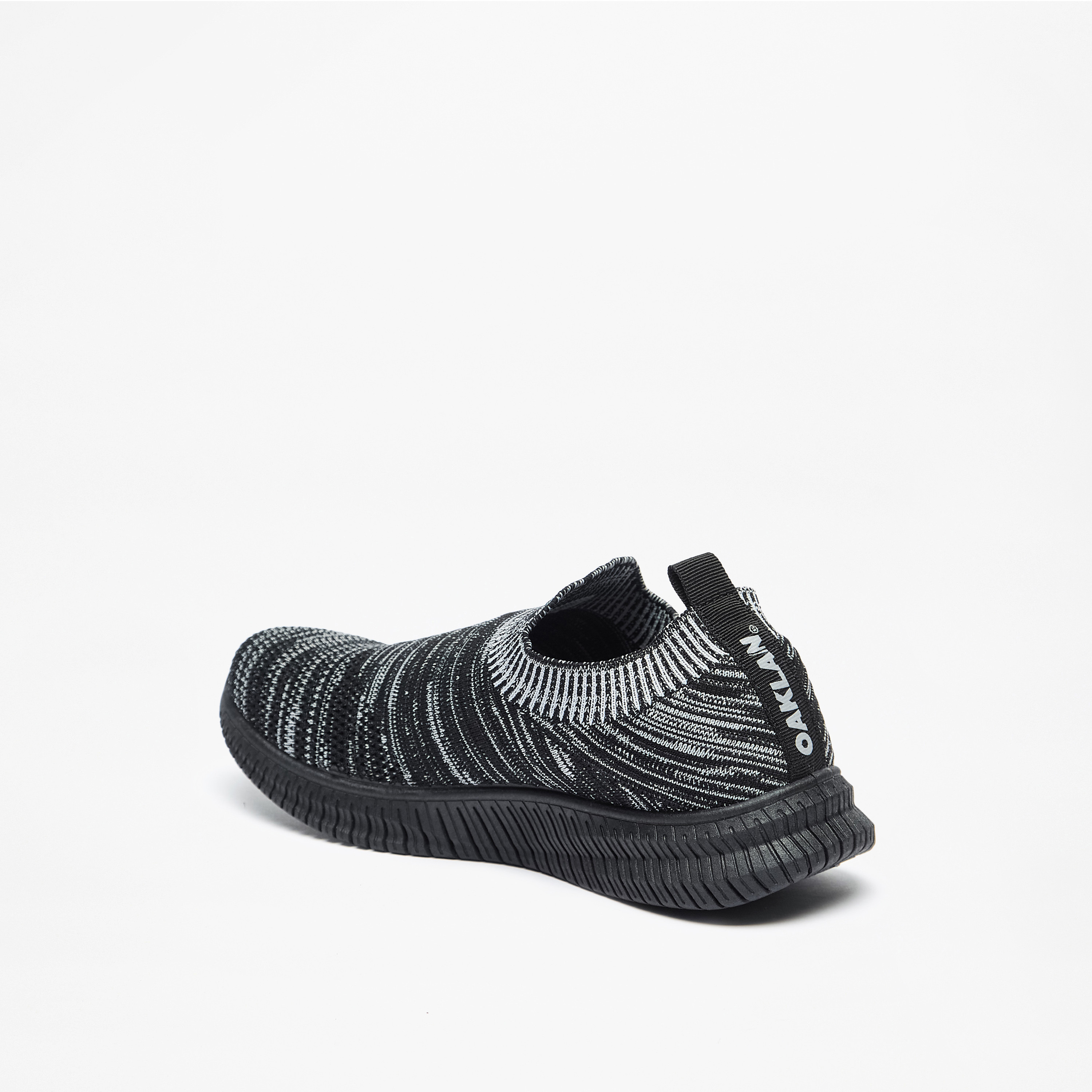 حذاء رياضي شبكي سهل الارتداء من أوكلان من شو إكسبريس-sports-women-shoes-image-2