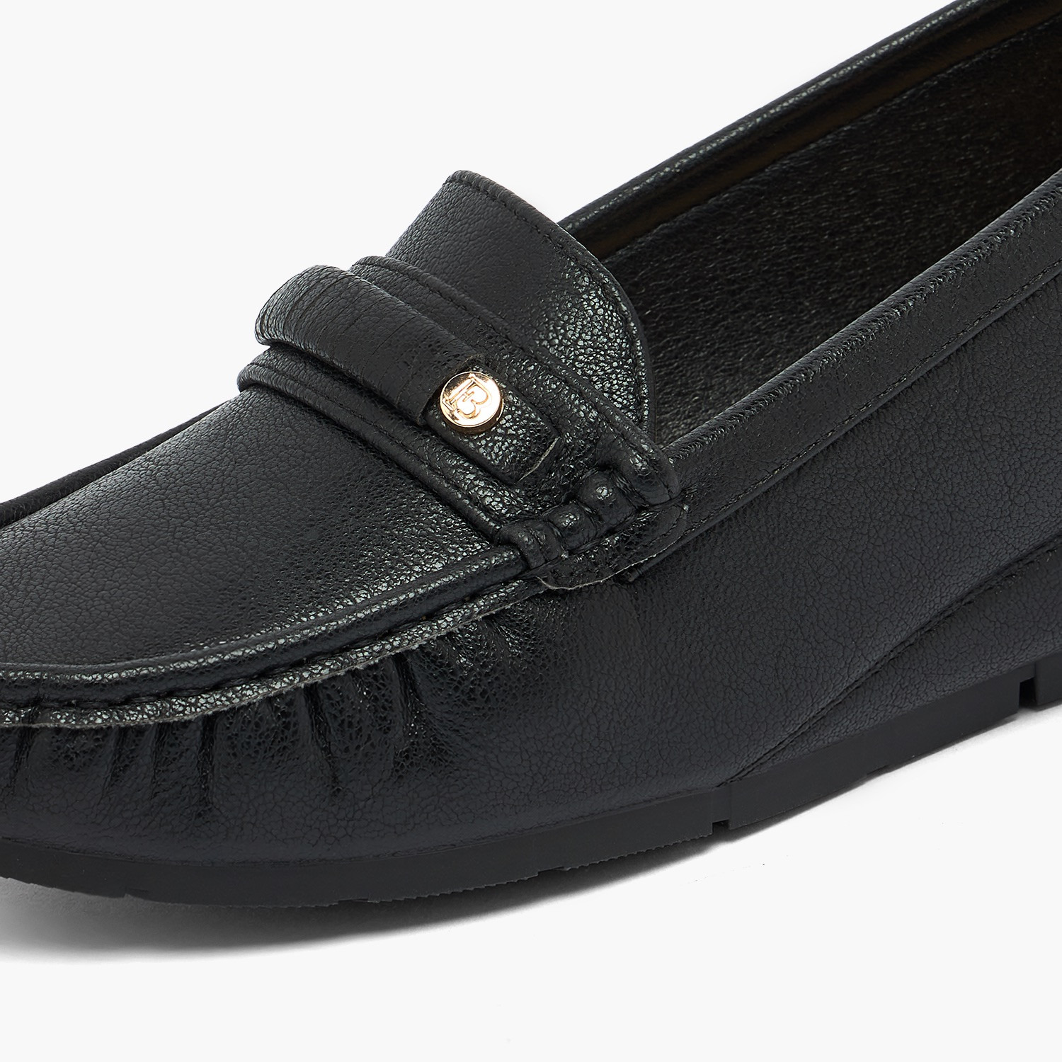 حذاء سهل الارتداء بزينة ميتاليك للنساء من فلورا بيلا من شو إكسبرس-women-shoes-heels-image-4