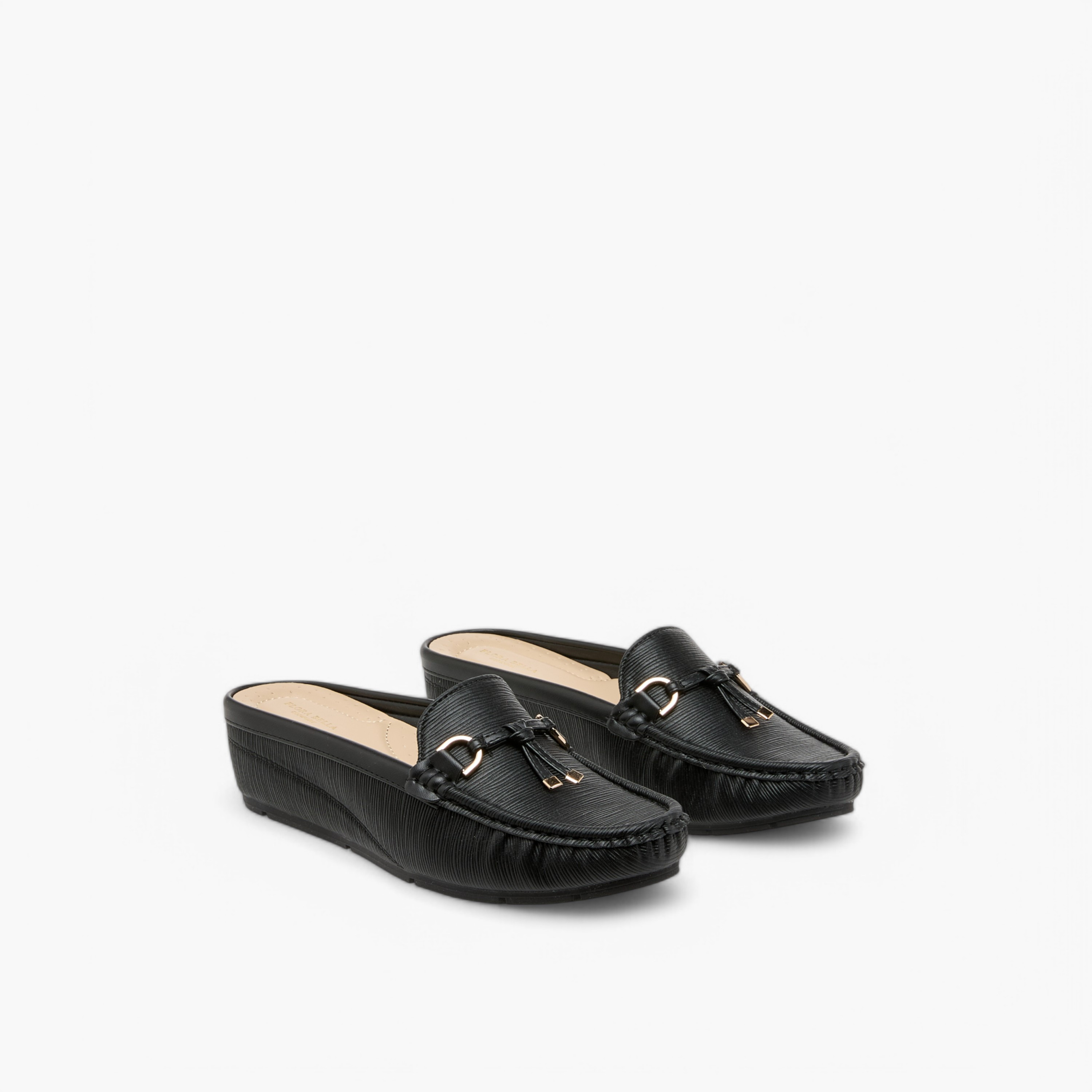 حذاء ميول سهل الارتداء وبارز الملمس من فلورا بيلا-women-shoes-heels-image-1