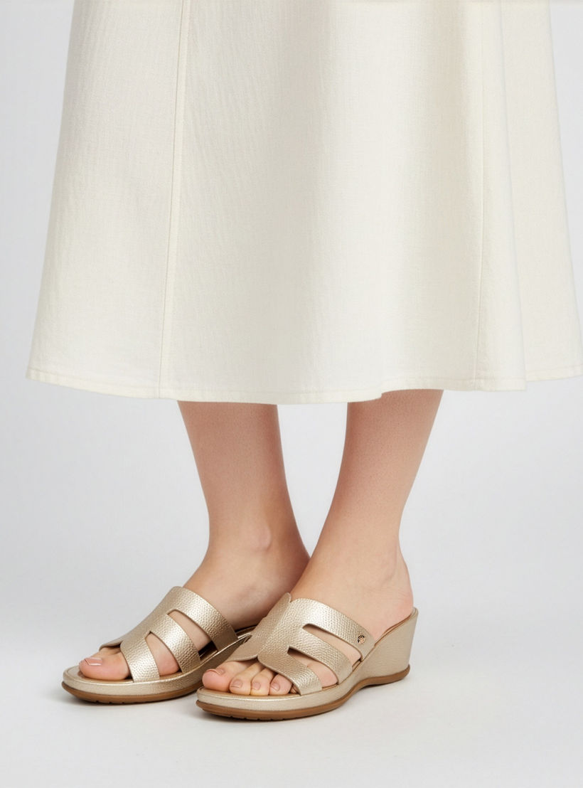صندل ويدج سهل الارتداء للنساء من فلورا بيلا-women-shoes-sandals-heeled-image-2
