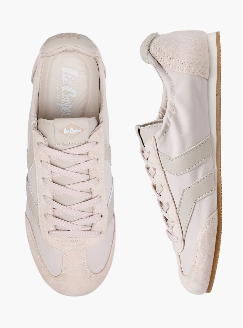 حذاء سنيكرز برباط إغلاق للنساء من لي كوبر-women-shoes-sneakers-image-1
