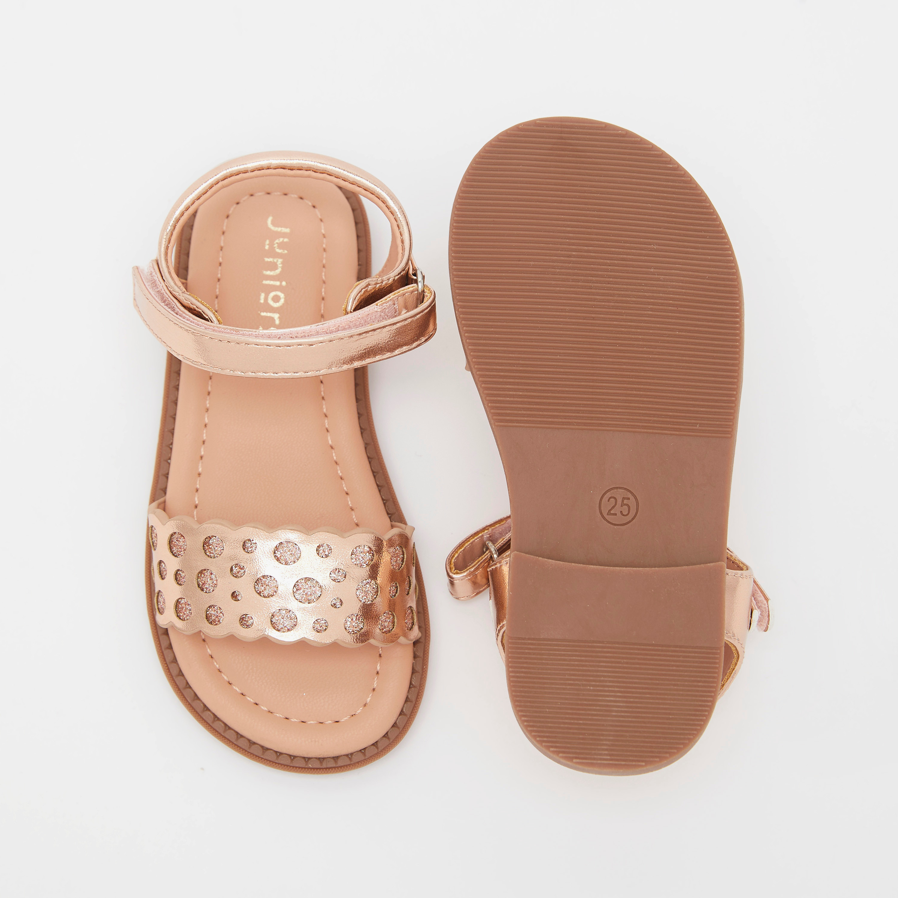 صندل بمقدّمة مفتوحة وتصميم مفرّغ من جونيورز-girls-shoes-sandals-image-5