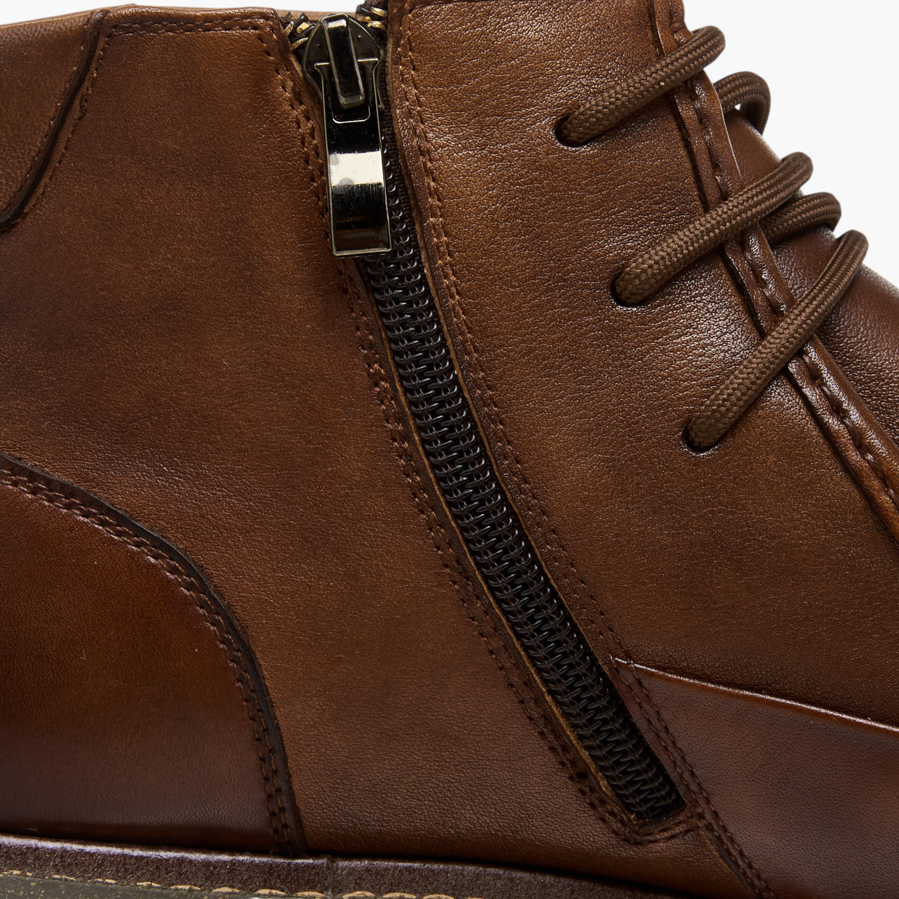 أبوات تشوكا جلد برباط للرجال من دوتشيني-men-shoes-boots-image-5