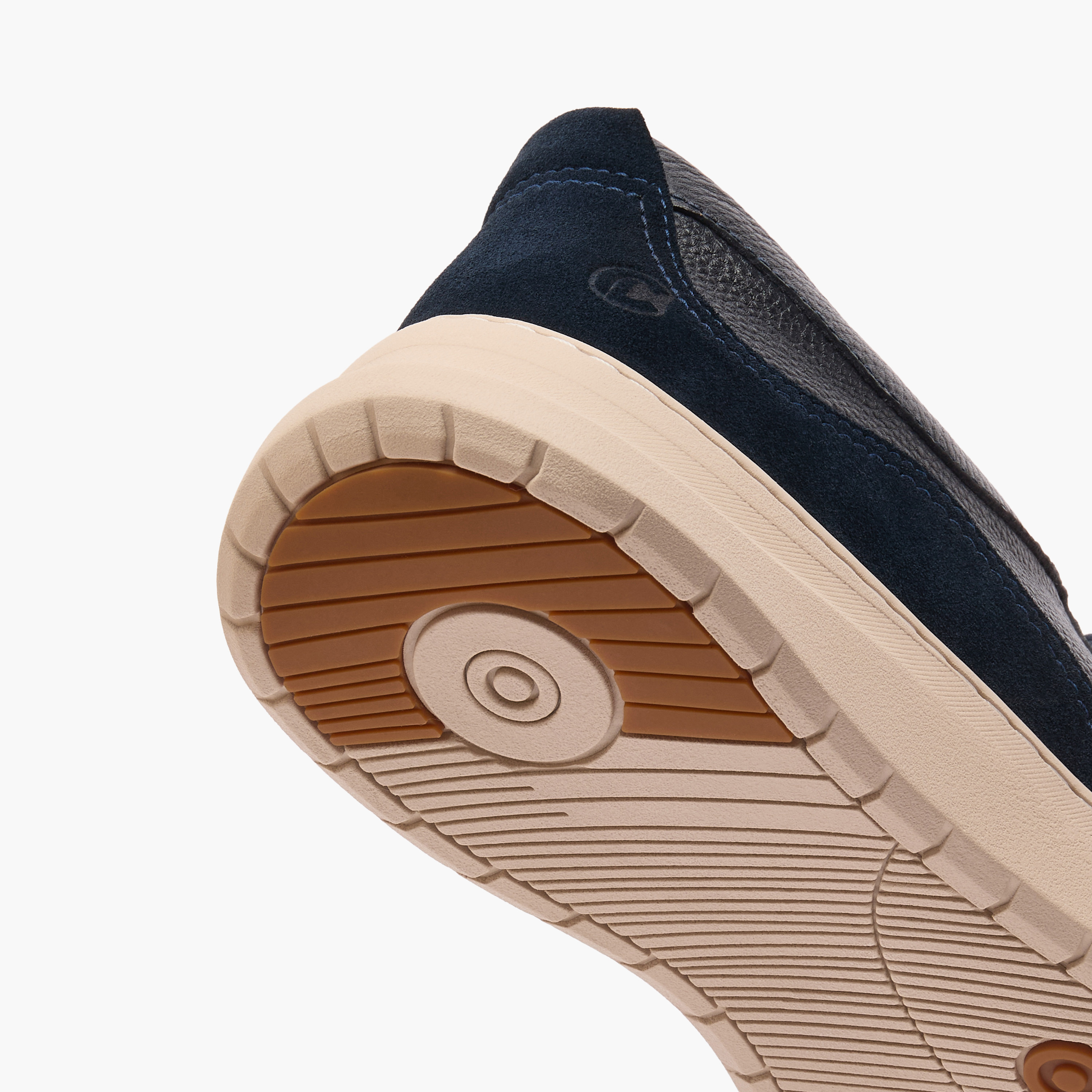 حذاء سنيكرز جلد برباط للرجال من لو كونفورت-men-shoes-sneakers-image-5