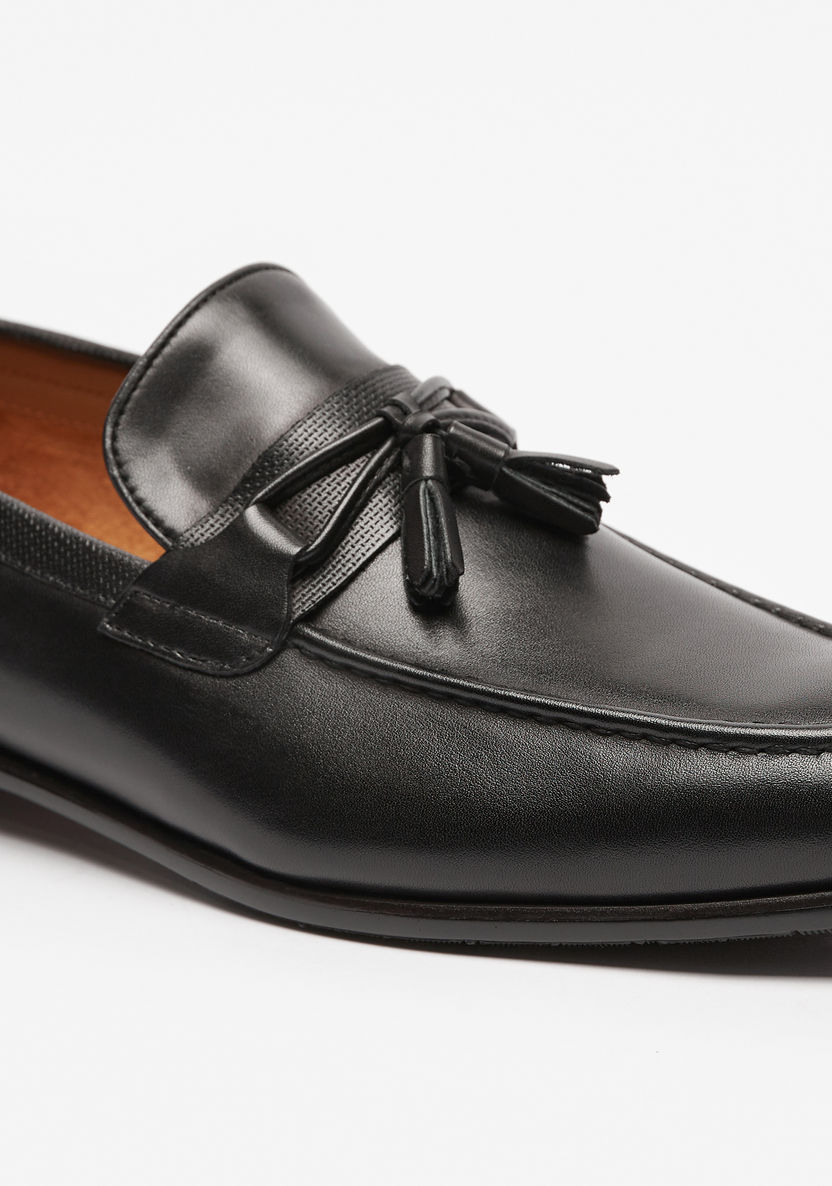 Duchini Men's Leather Slip-On Loafers with Tassel Detail-Loafers-image-5