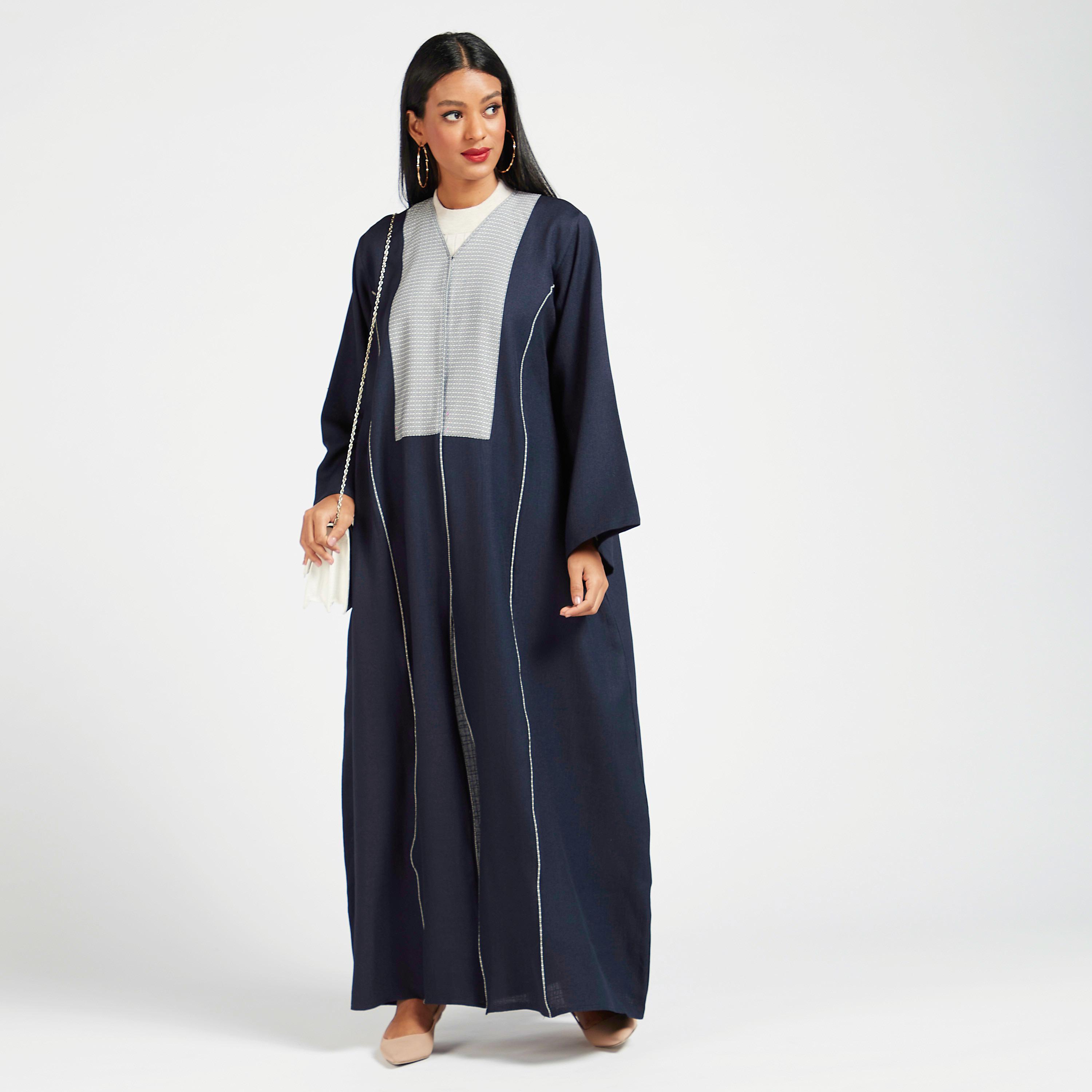 Yara Printed Panelled Abaya with V-neck-women-arabicclothing-abayas-image-2