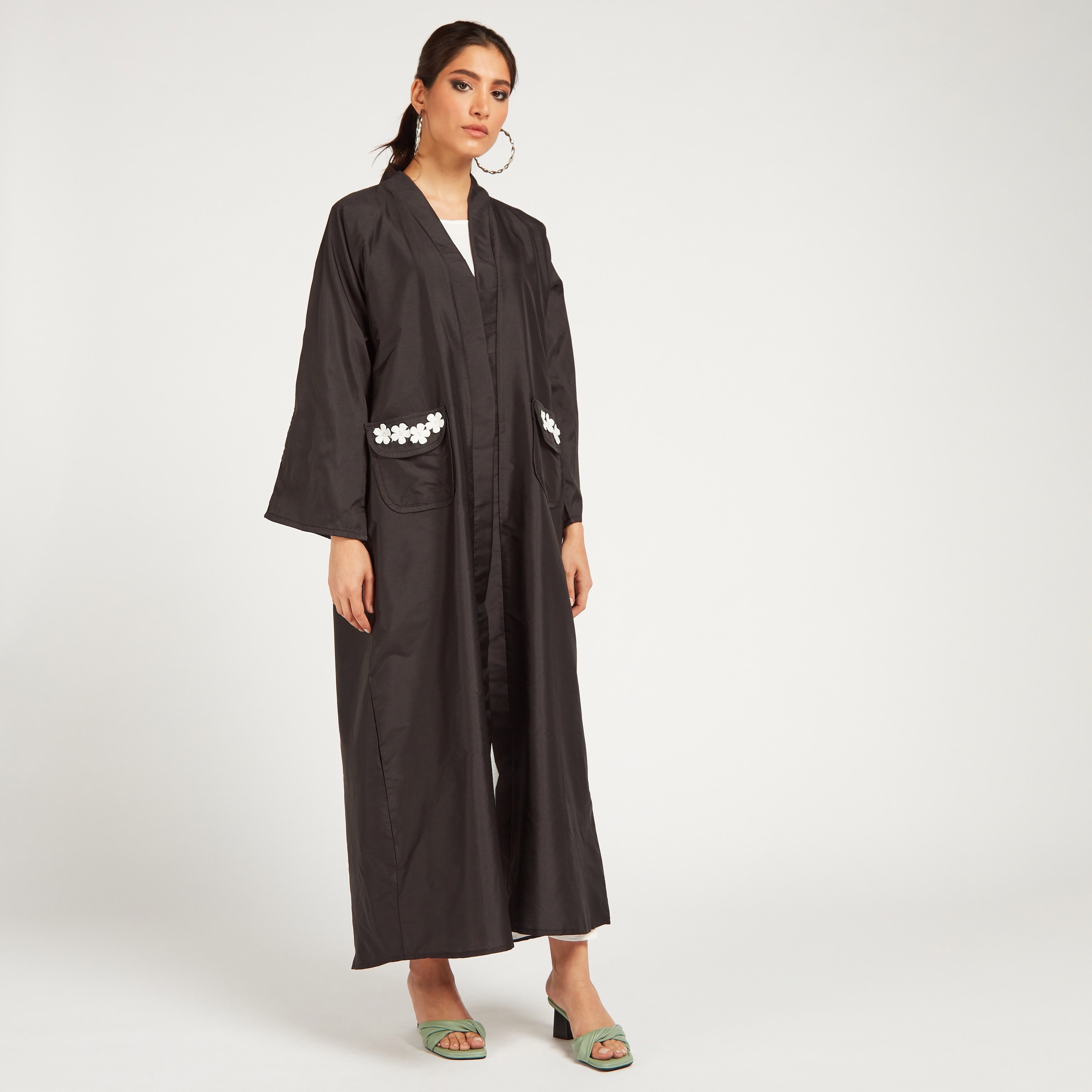 Yara Solid Abaya with Long Sleeves and Pockets-women-arabicclothing-abayas-image-3
