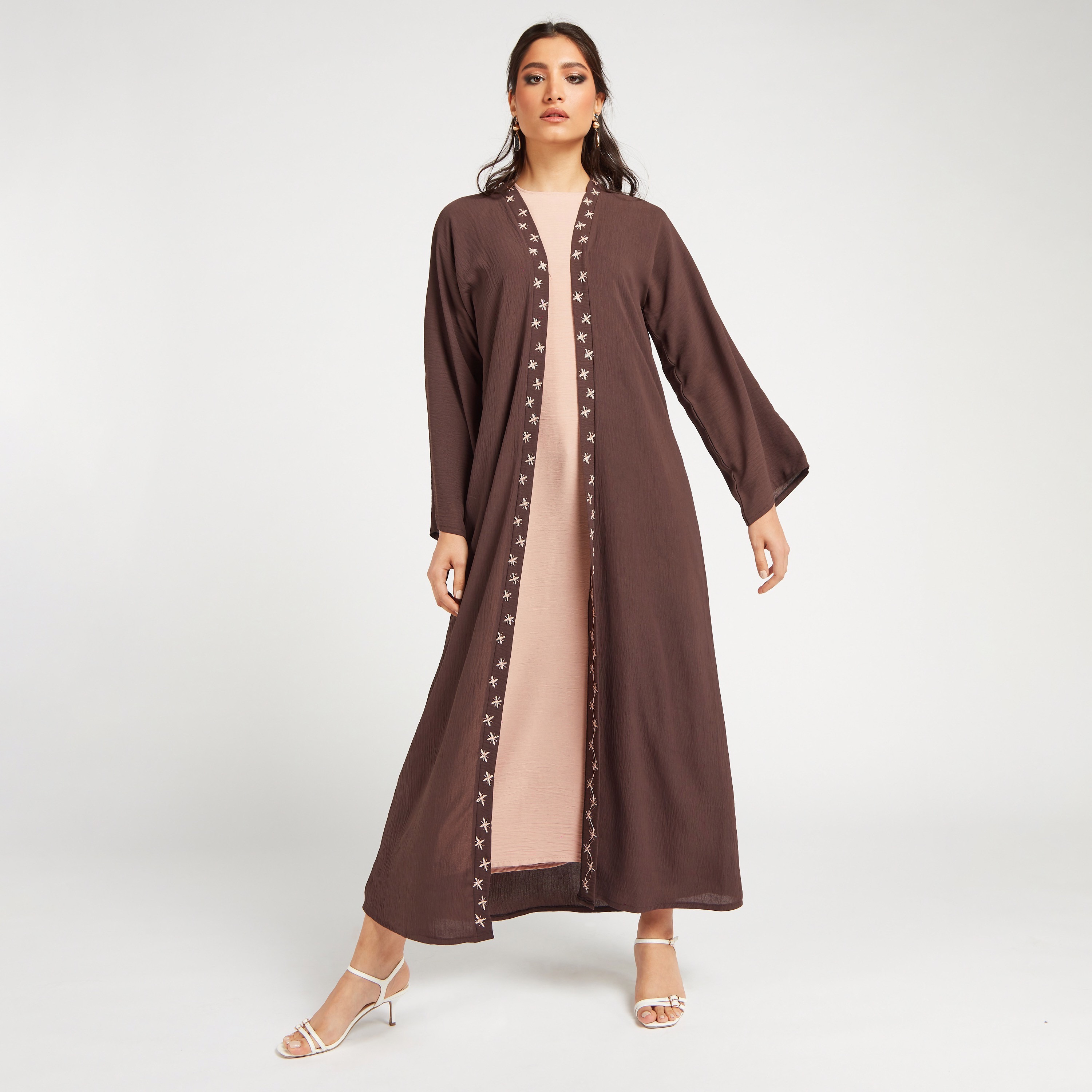 عباية مطرزة بفتحة أمامية من يارا-women-arabicclothing-abayas-image-5