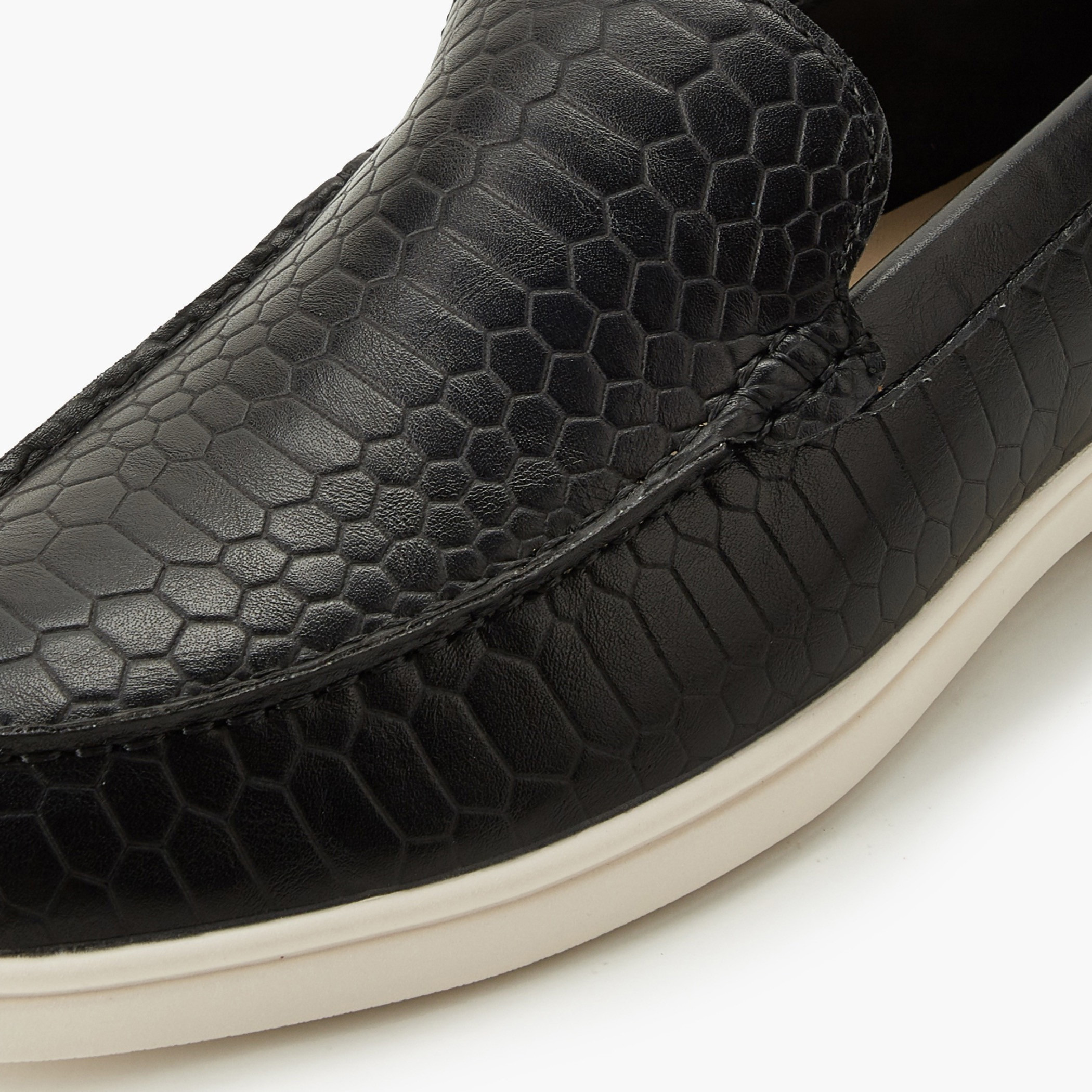 حذاء لوفر بارز الملمس سهل الارتداء للرجال من رينزو روجاني-men-shoes-loafersandmoccasins-image-4