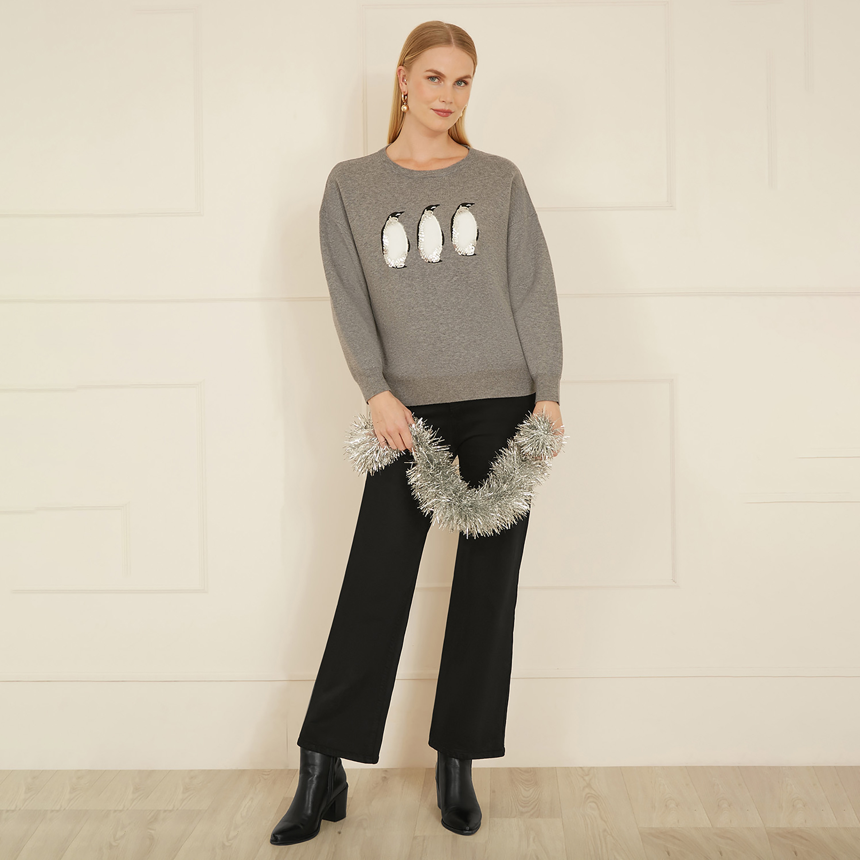 جامبر نسائي محبوك مزين بطبعة طائر البطريق احتفالية كريسماس من يامي-women-winterwear-cardigansandjumpers-jumpers-image-2
