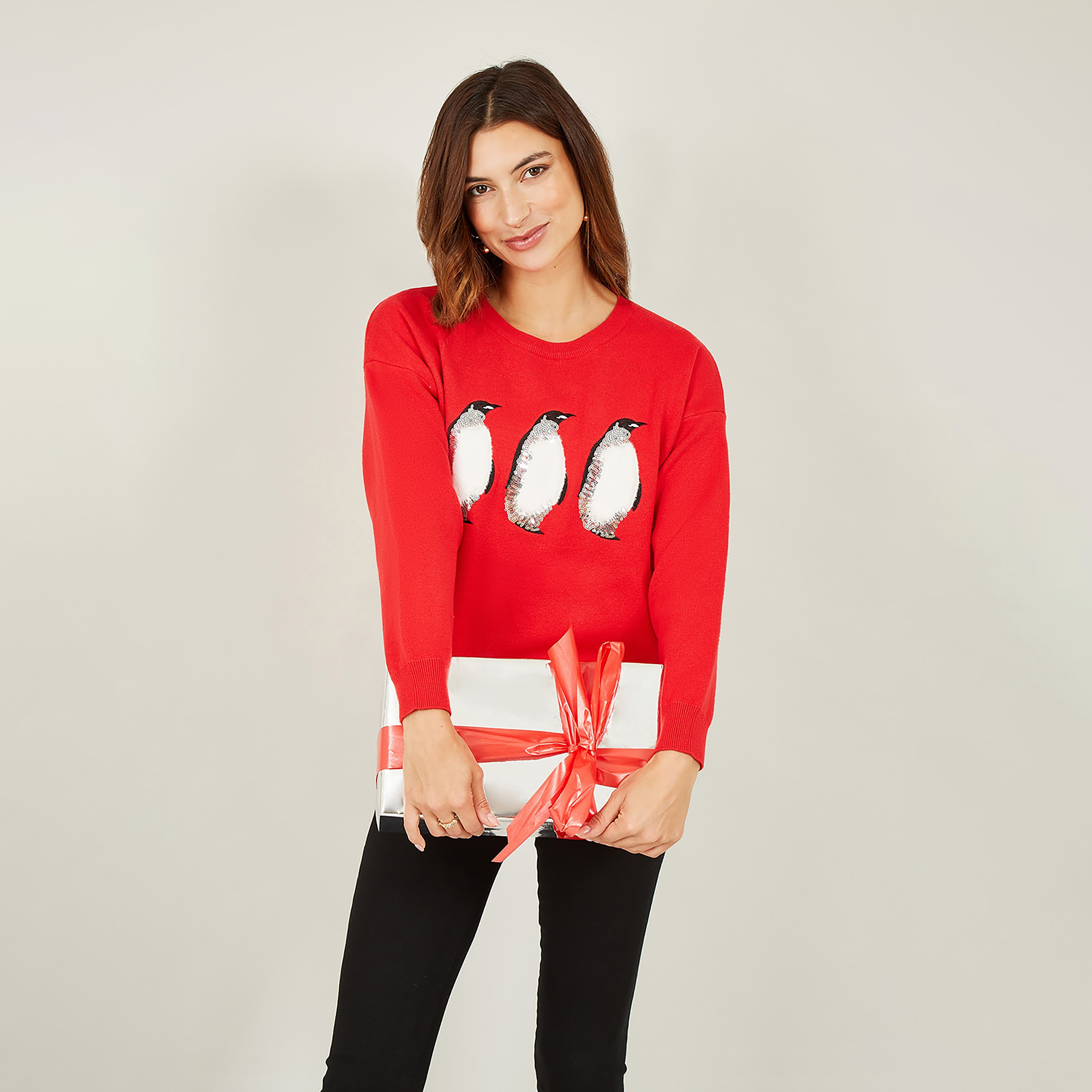 جامبر نسائي محبوك مزين بطبعة طائر البطريق احتفالية كريسماس من يامي-women-winterwear-cardigansandjumpers-jumpers-image-7