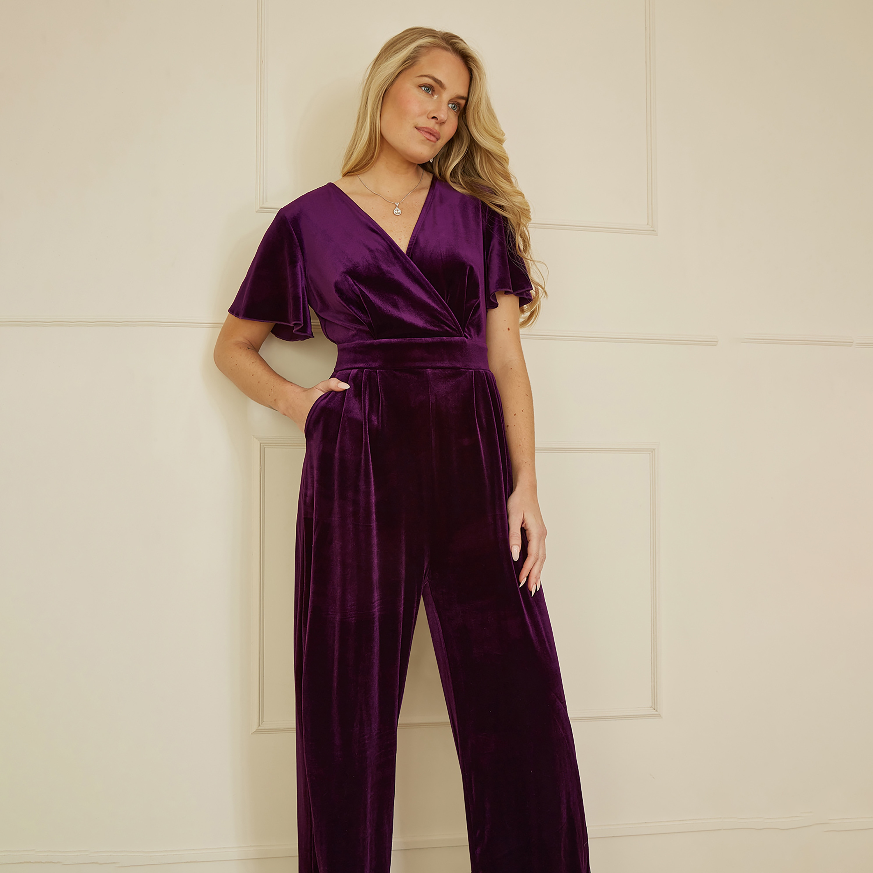 جمبسوت أرجواني للنساء بأكمام ملائكية من يامي-women-clothing-jumpsuits-image-2