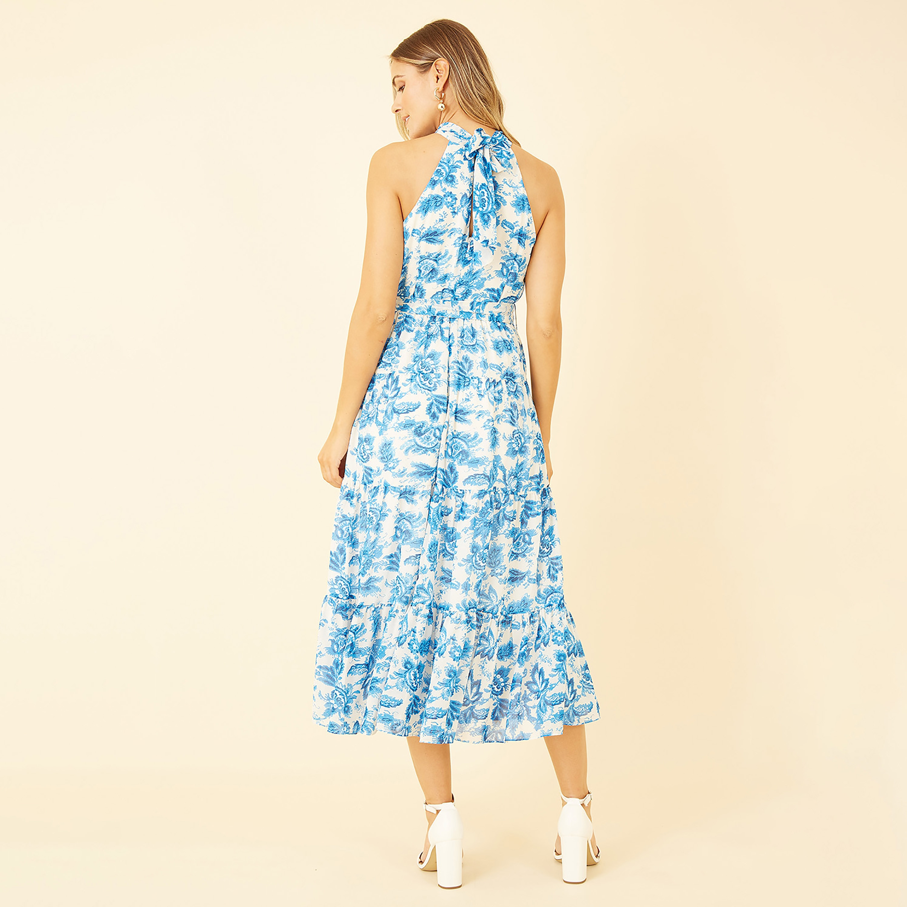 فستان متوسط الطول بفتحة رقبة هالتر وطبعات أوراق الشجر للنساء من يامي-women-clothing-dresses-image-7