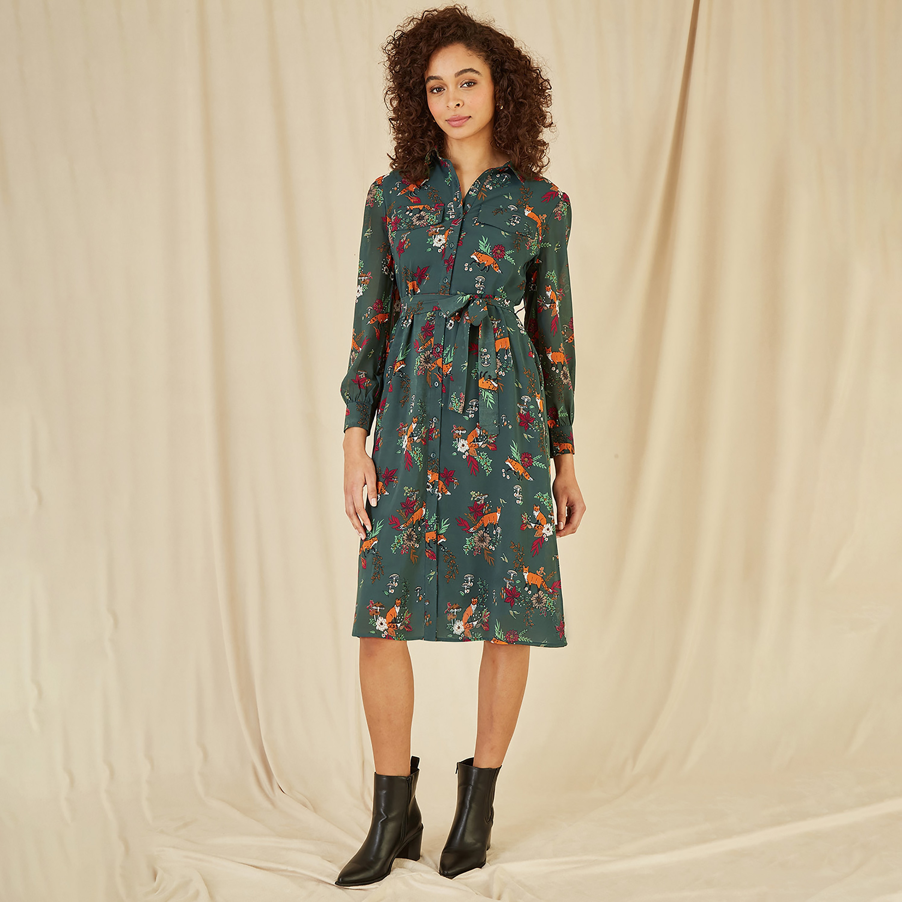 فستان نسائي متوسط الطول بطبعة ثعلب أخضر معاد تدويره من يامي-women-clothing-dresses-image-1