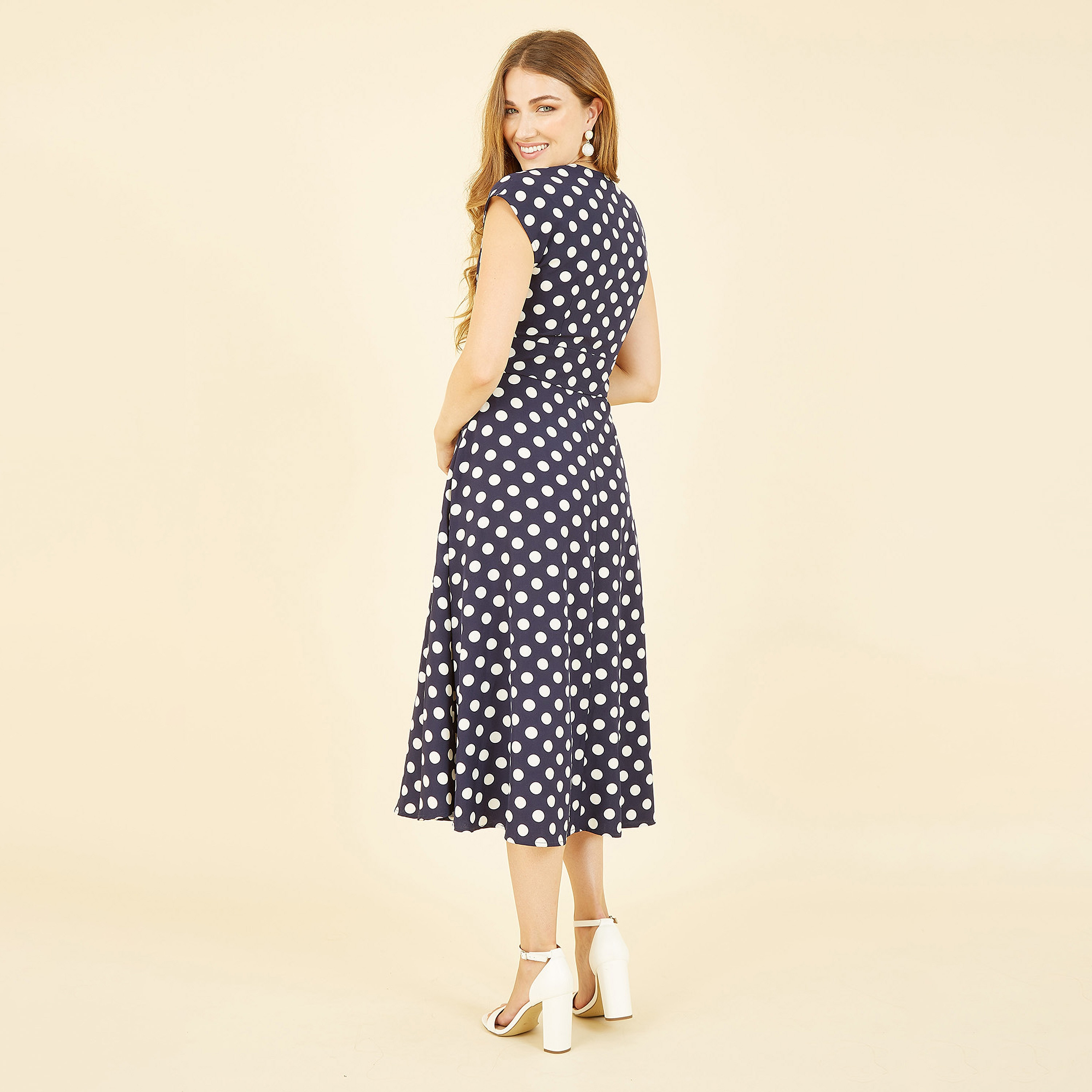 فستان ميدي بأكمام كيمونو بطبعة بقع باللون الأزرق الداكن للنساء من يامي-women-clothing-dresses-image-2