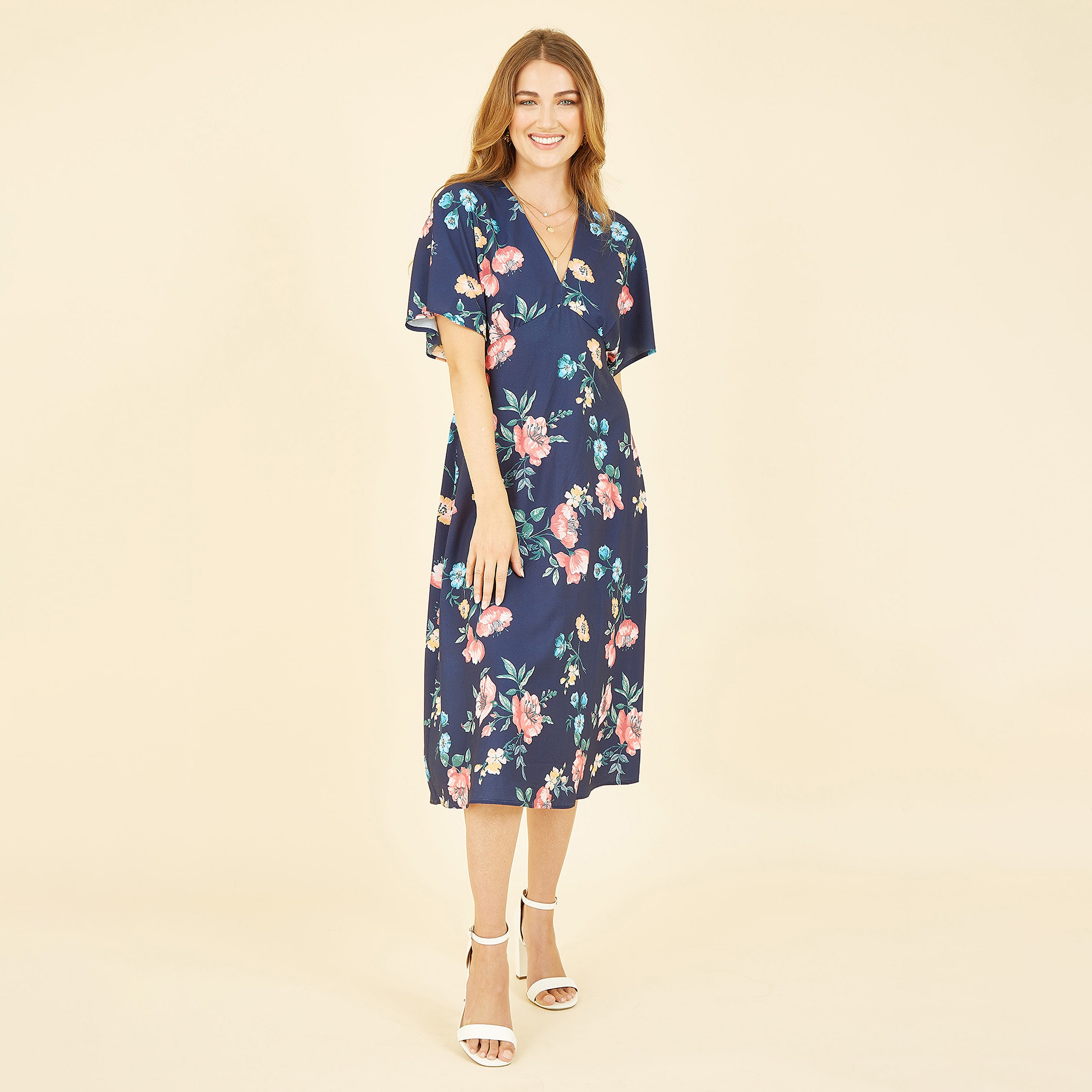 فستان كيمونو نسائي متوسط الطول بطبعة زهور من يامي-women-clothing-dresses-image-1