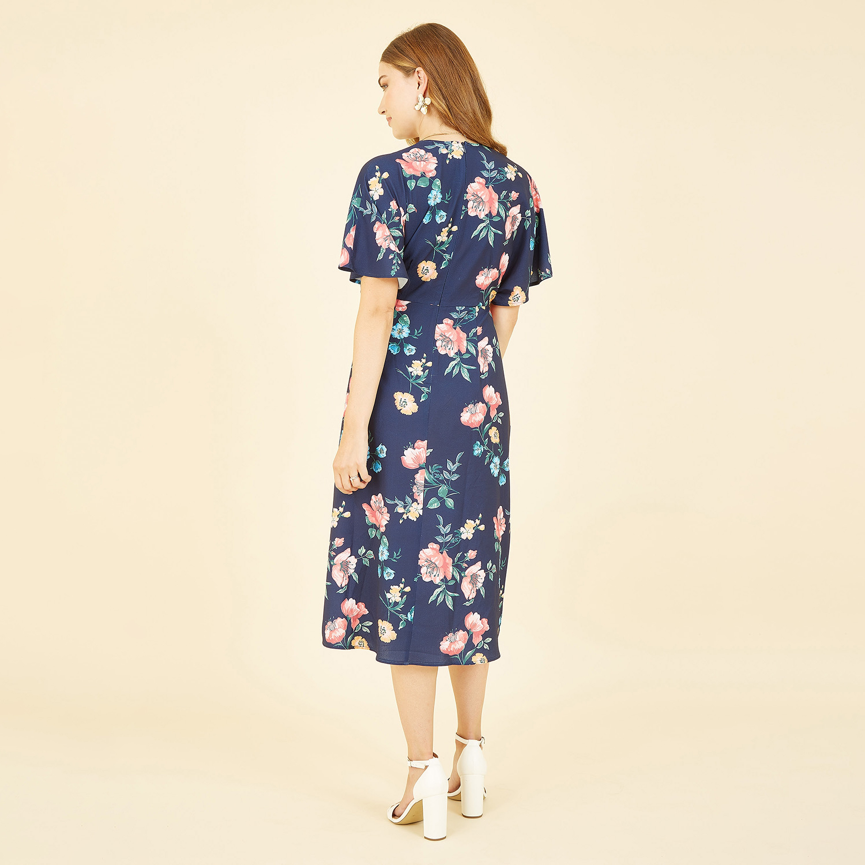 فستان كيمونو نسائي متوسط الطول بطبعة زهور من يامي-women-clothing-dresses-image-2