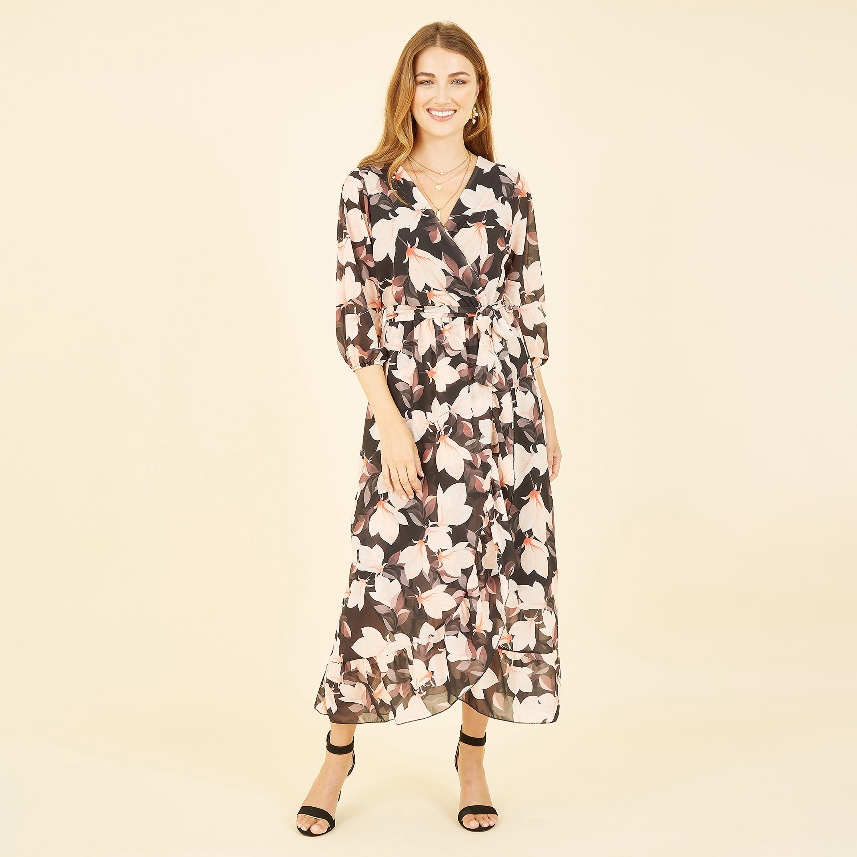 فستان ميدي أسود اللون للنساء بأكمام 3/4 من يامي-women-clothing-dresses-image-1