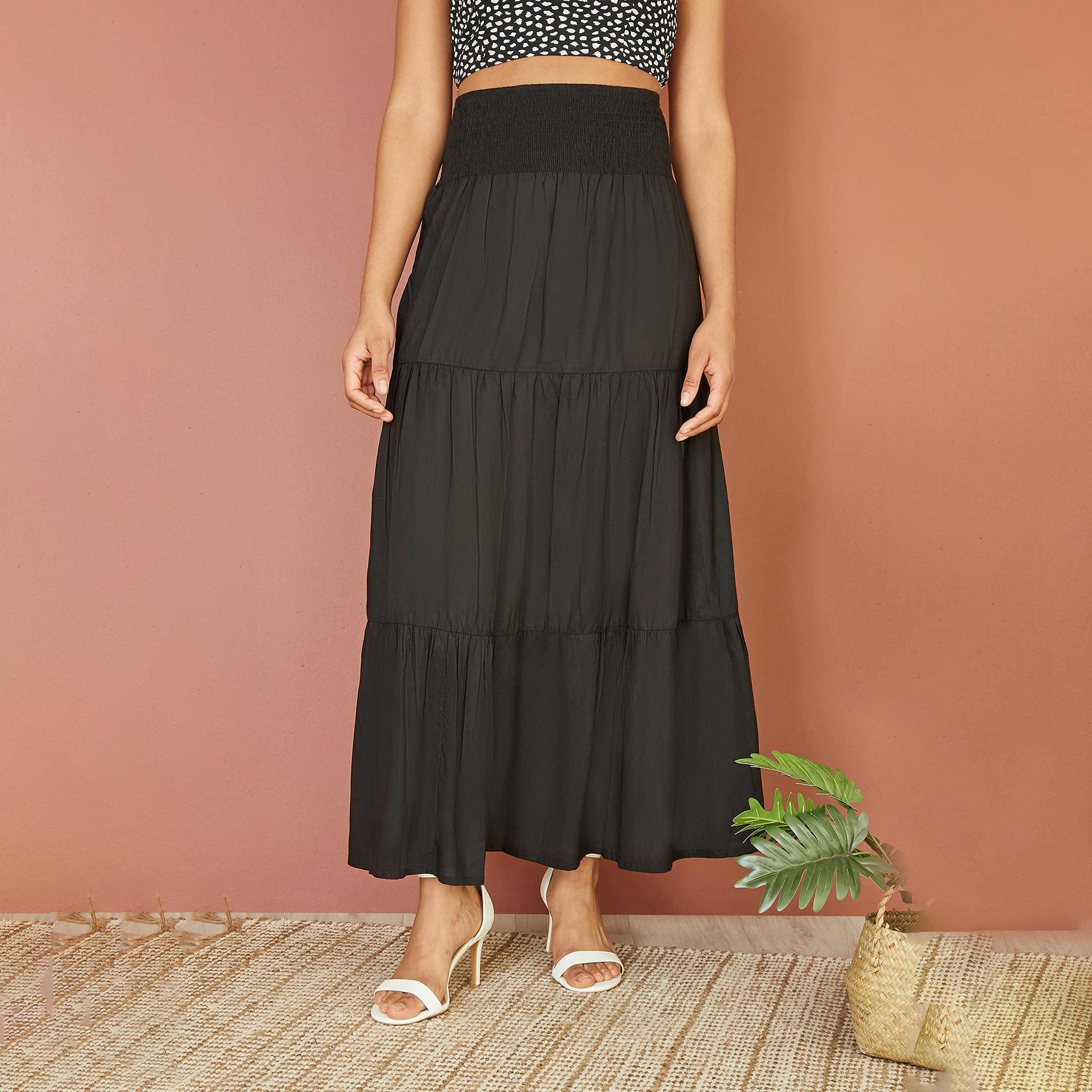 تنورة ماكسي نسائية متعددة الطبقات باللون الأسود بخصر مجعد من يامي-women-clothing-bottoms-skirts-image-1