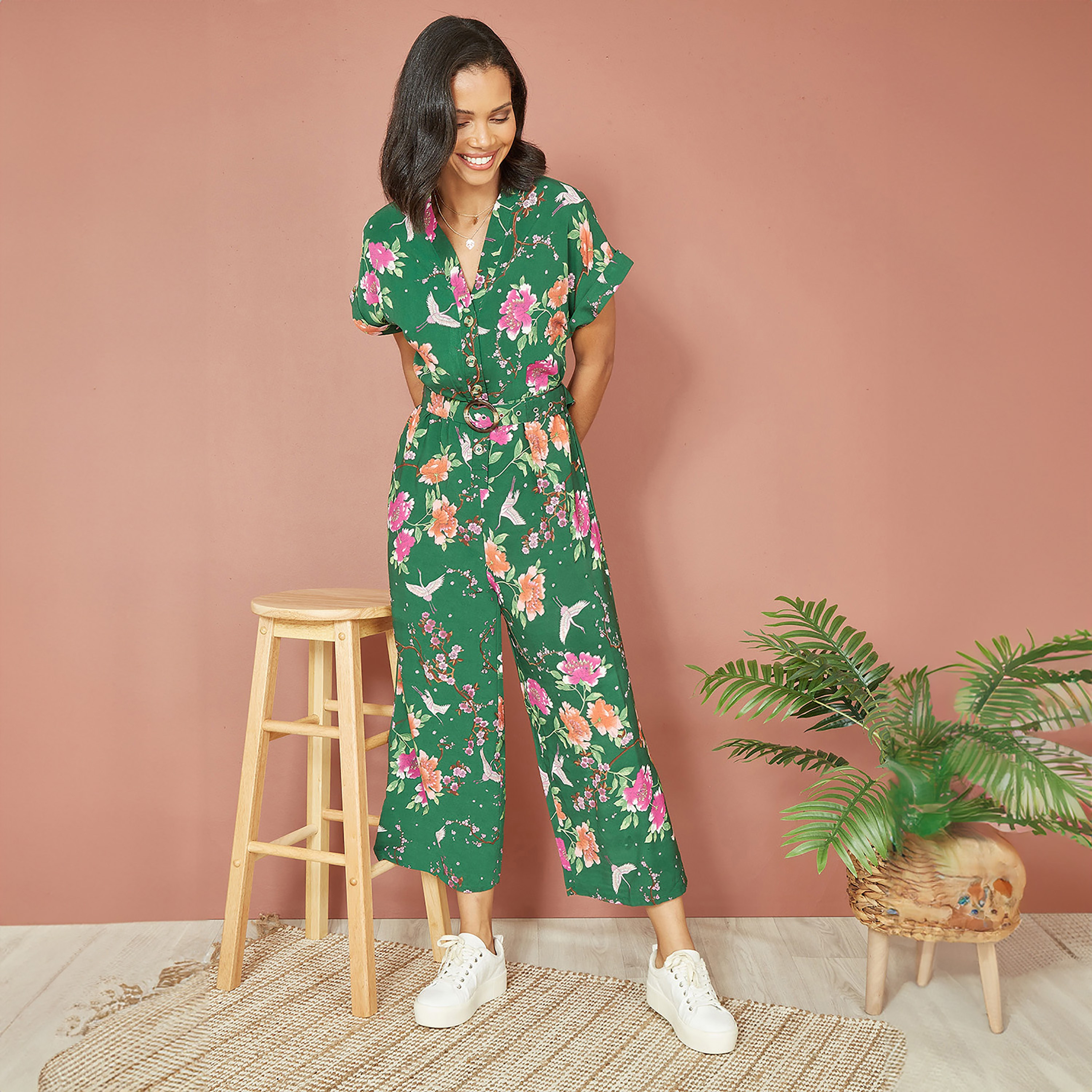 جمبسوت نسائي بطبعة كرين المعاد تدويره مع حزام مطابق من يامي-women-clothing-jumpsuits-image-1