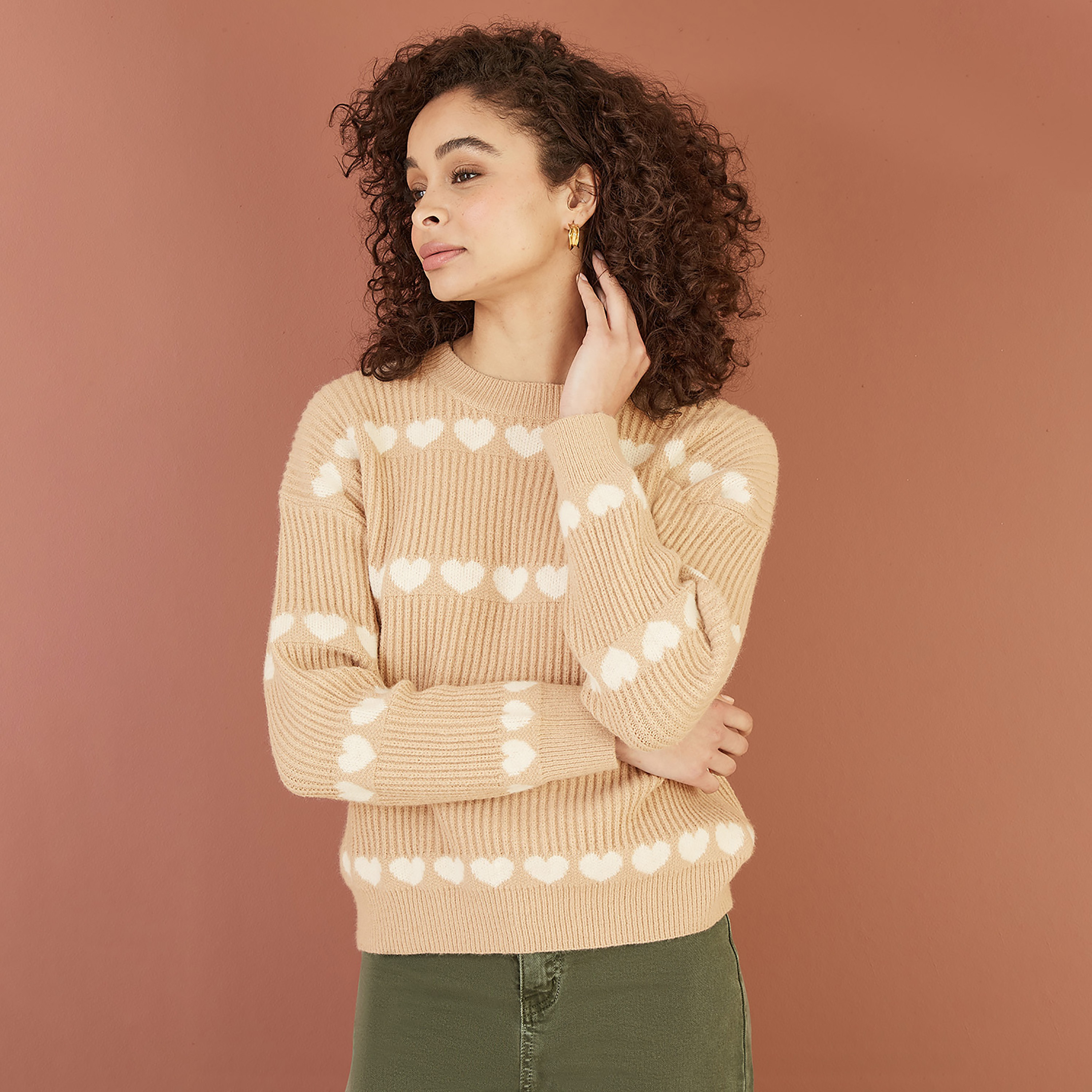 جامبر نسائي محبوك بخطوط على شكل قلب من يامي-women-winterwear-cardigansandjumpers-jumpers-image-4