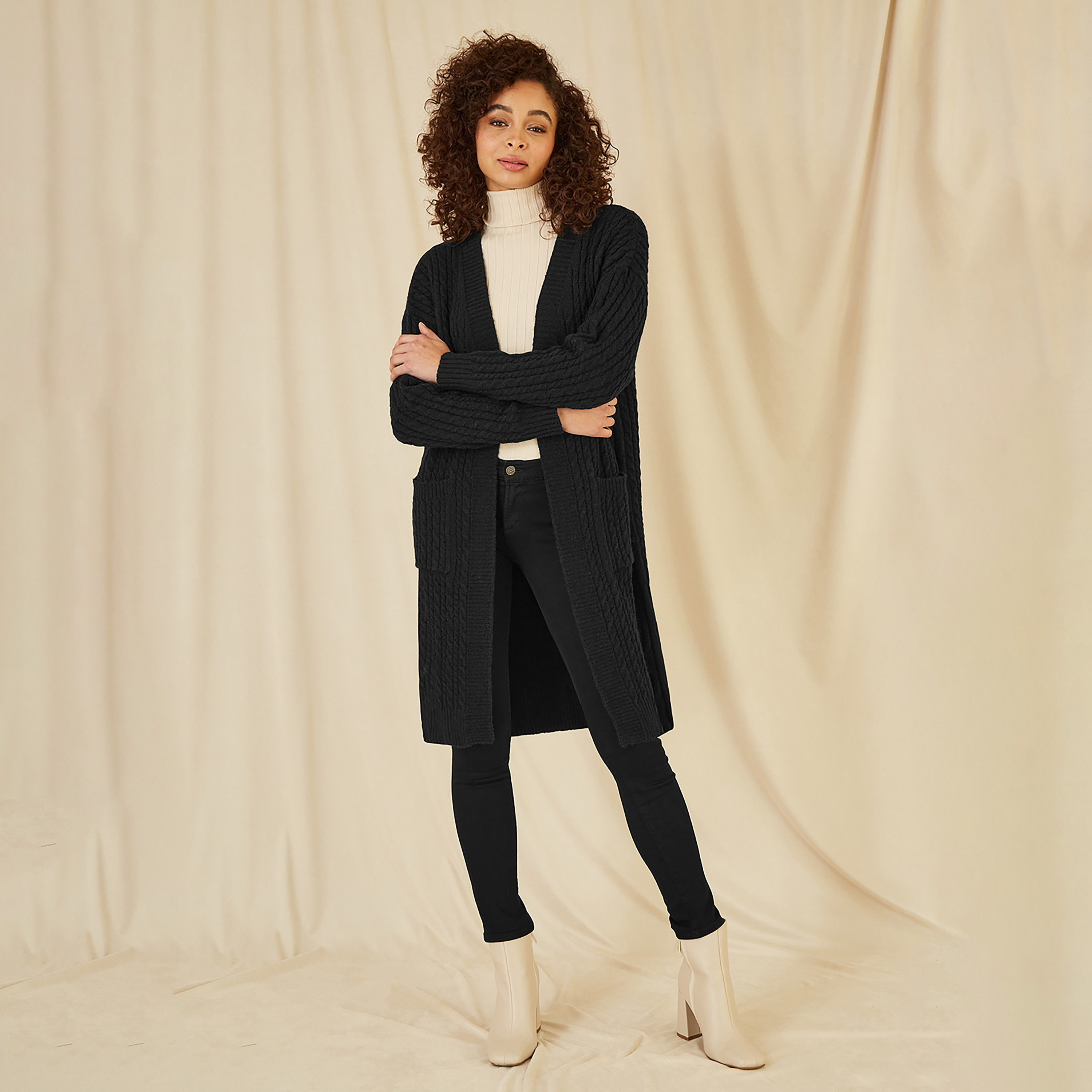 كارديجان أسود طويل من الحافة إلى الحافة للنساء مع جيوب من يامي-women-clothing-cardigansandjumpers-cardigans-image-3