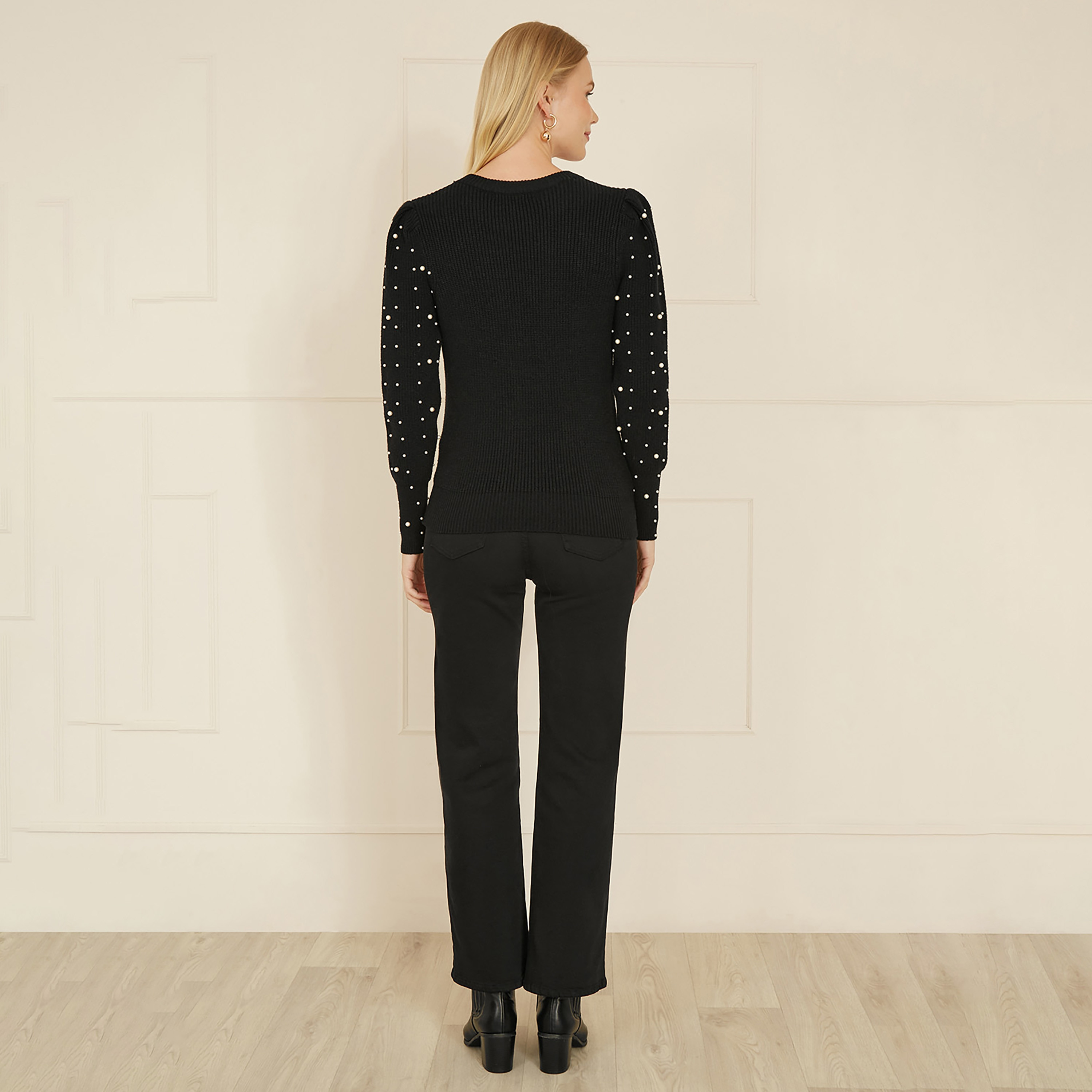 جامبر نسائي محبوك باللون الأسود من يامي-women-winterwear-cardigansandjumpers-jumpers-image-3