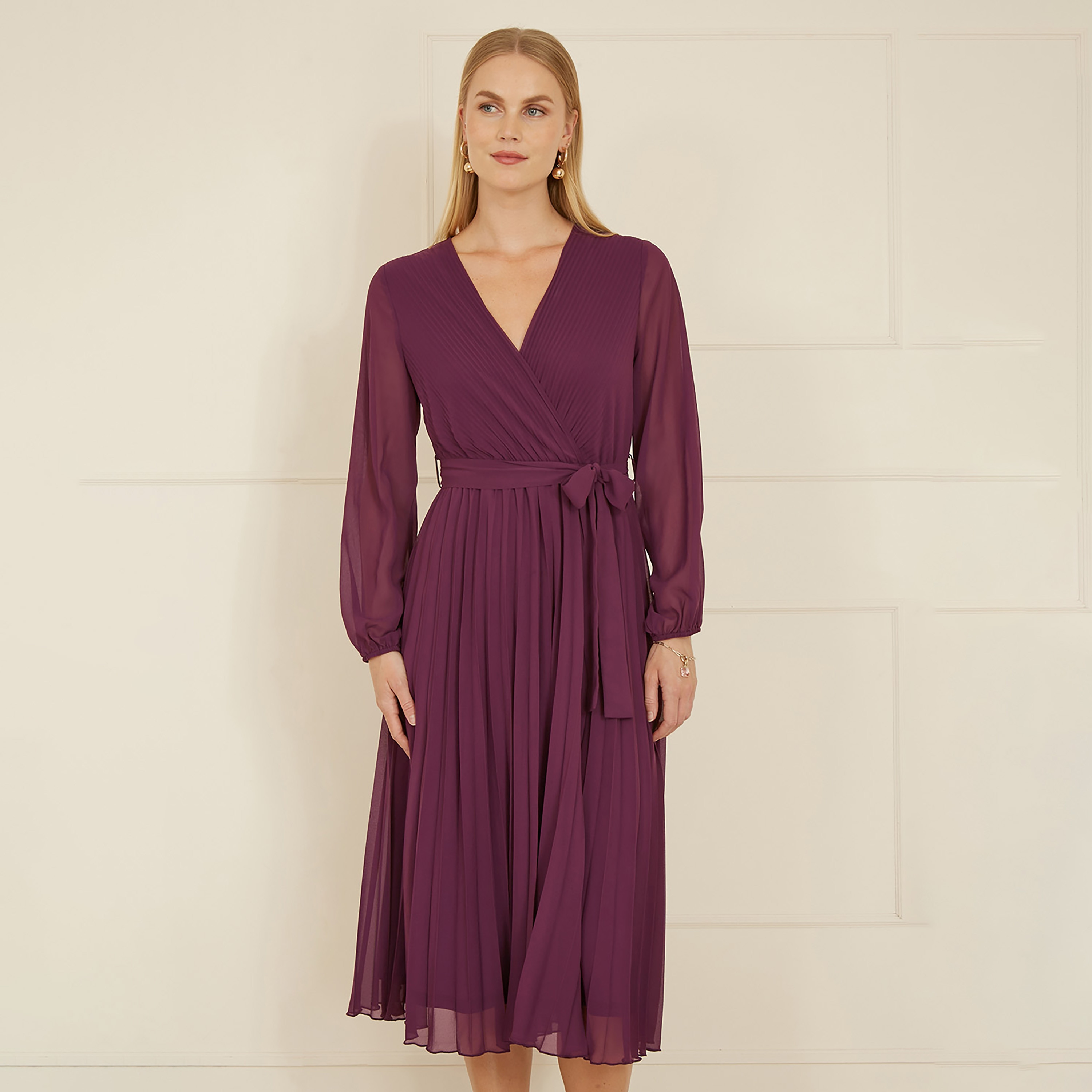 فستان بلام النسائي متوسط الطول مع أكمام طويلة شفافة من يامي-women-clothing-dresses-image-1
