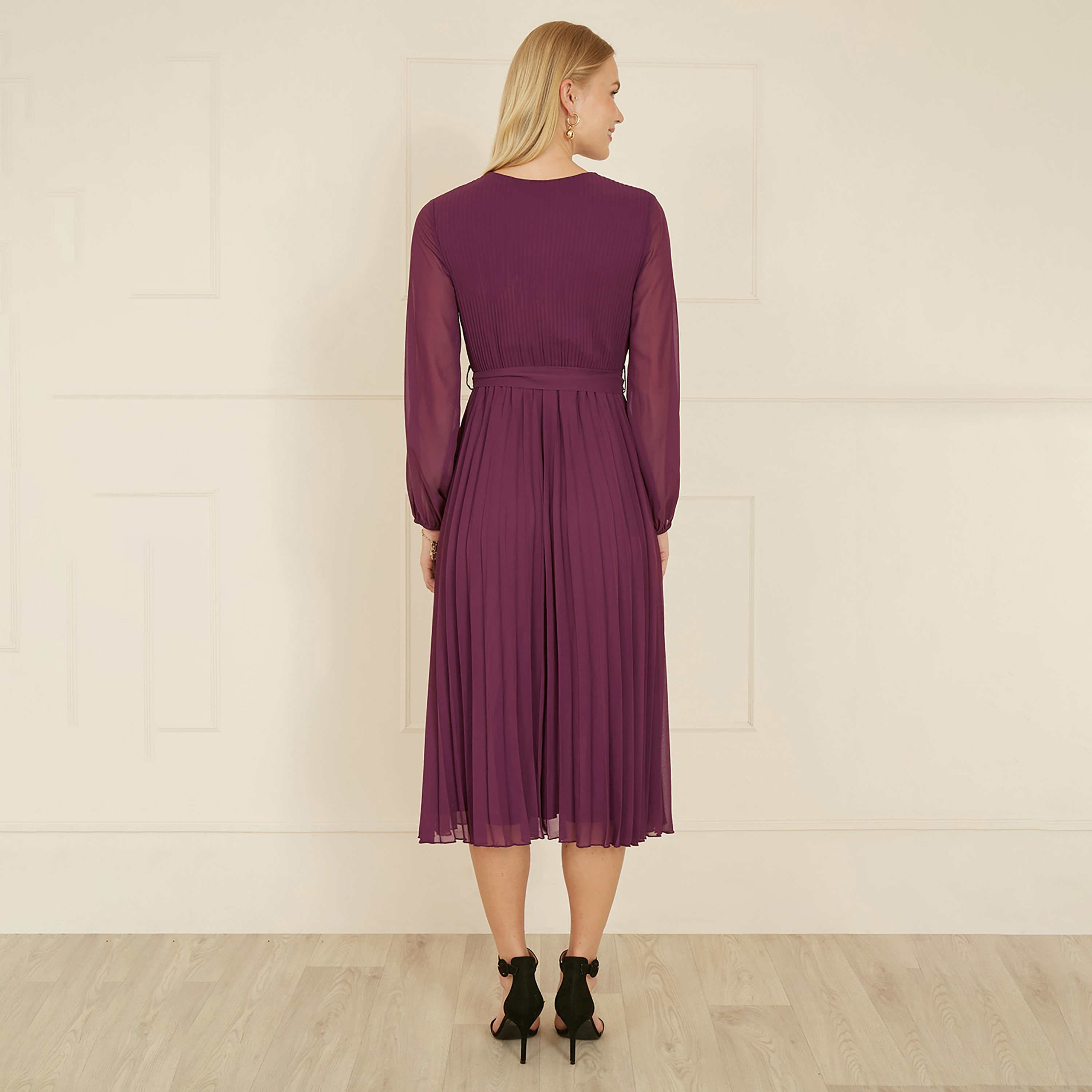 فستان بلام النسائي متوسط الطول مع أكمام طويلة شفافة من يامي-women-clothing-dresses-image-2