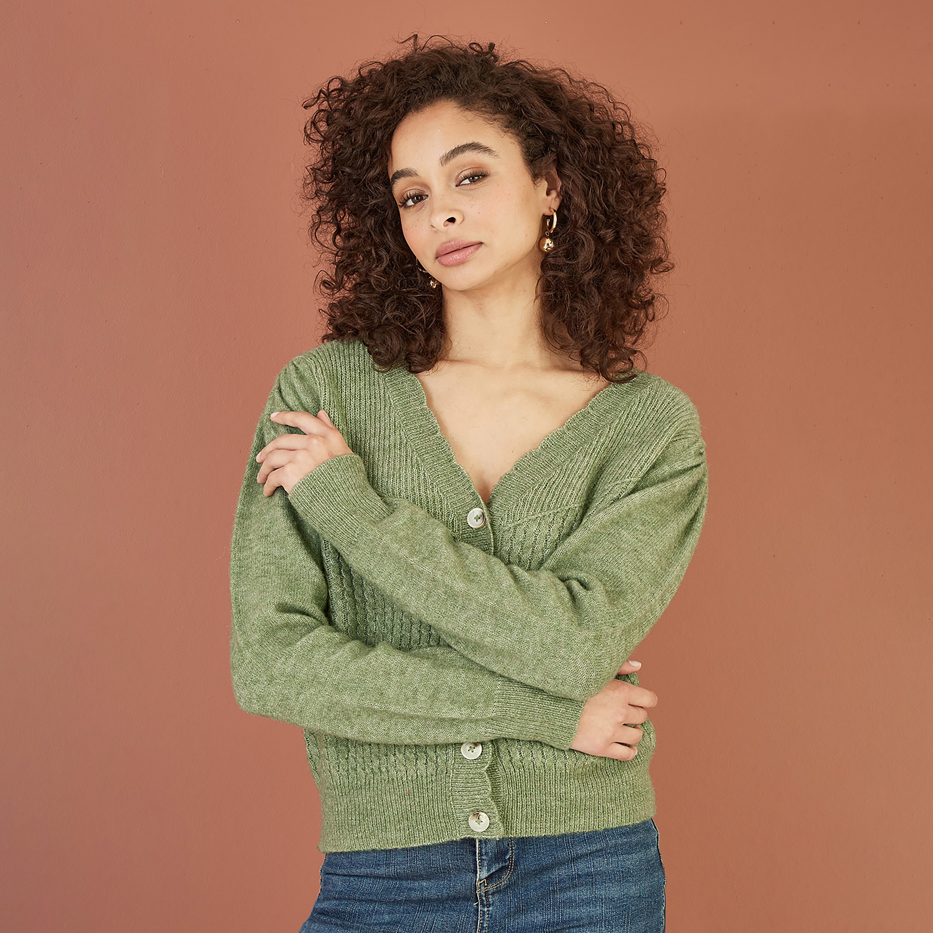 كارديجان أخضر محبوك بأزرار للنساء من يامي-women-clothing-cardigansandjumpers-cardigans-image-2
