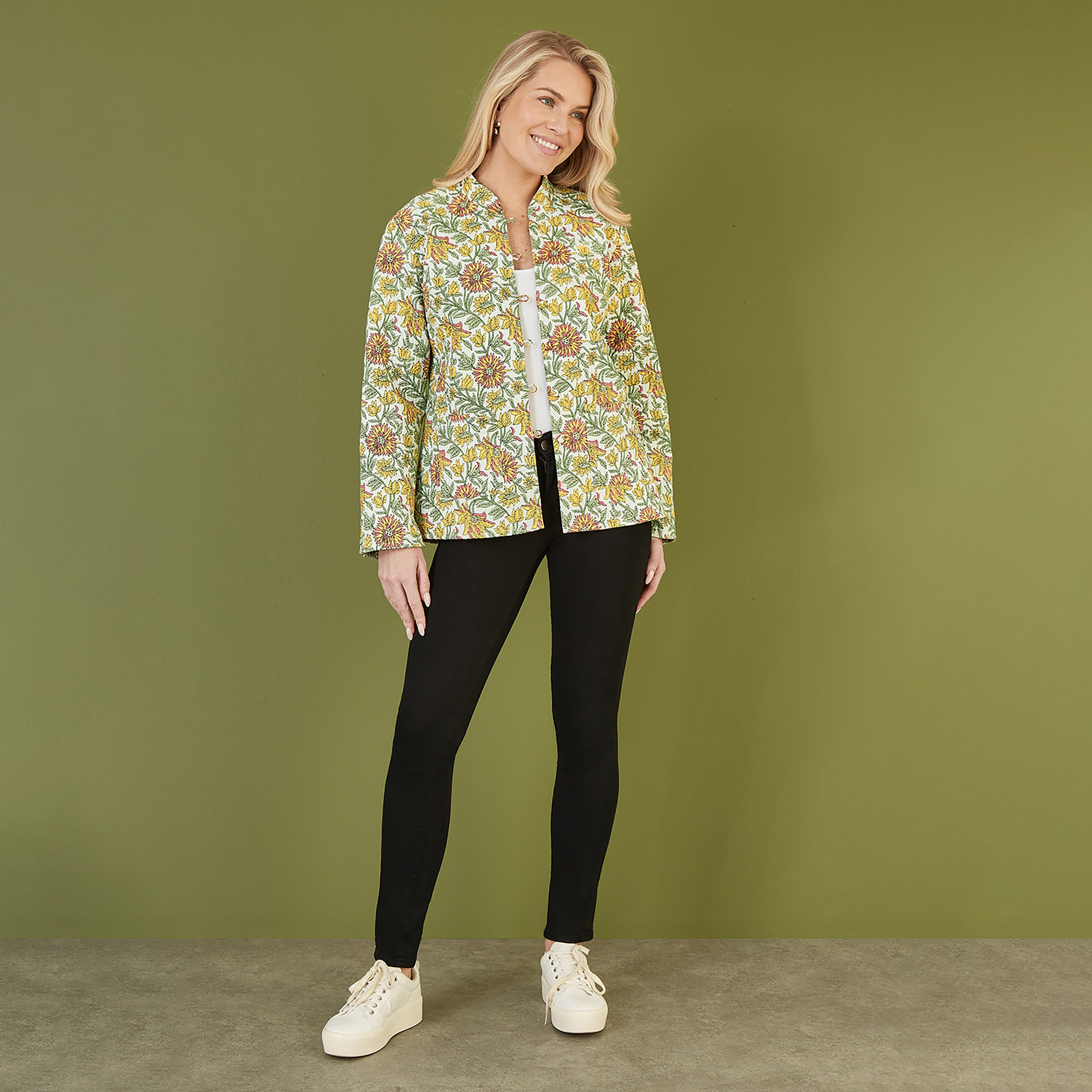 Yumi Yellow Floral Print Reversible Cotton Quilted Women's Jacket-women-clothing-coatsandjackets-jackets-image-3