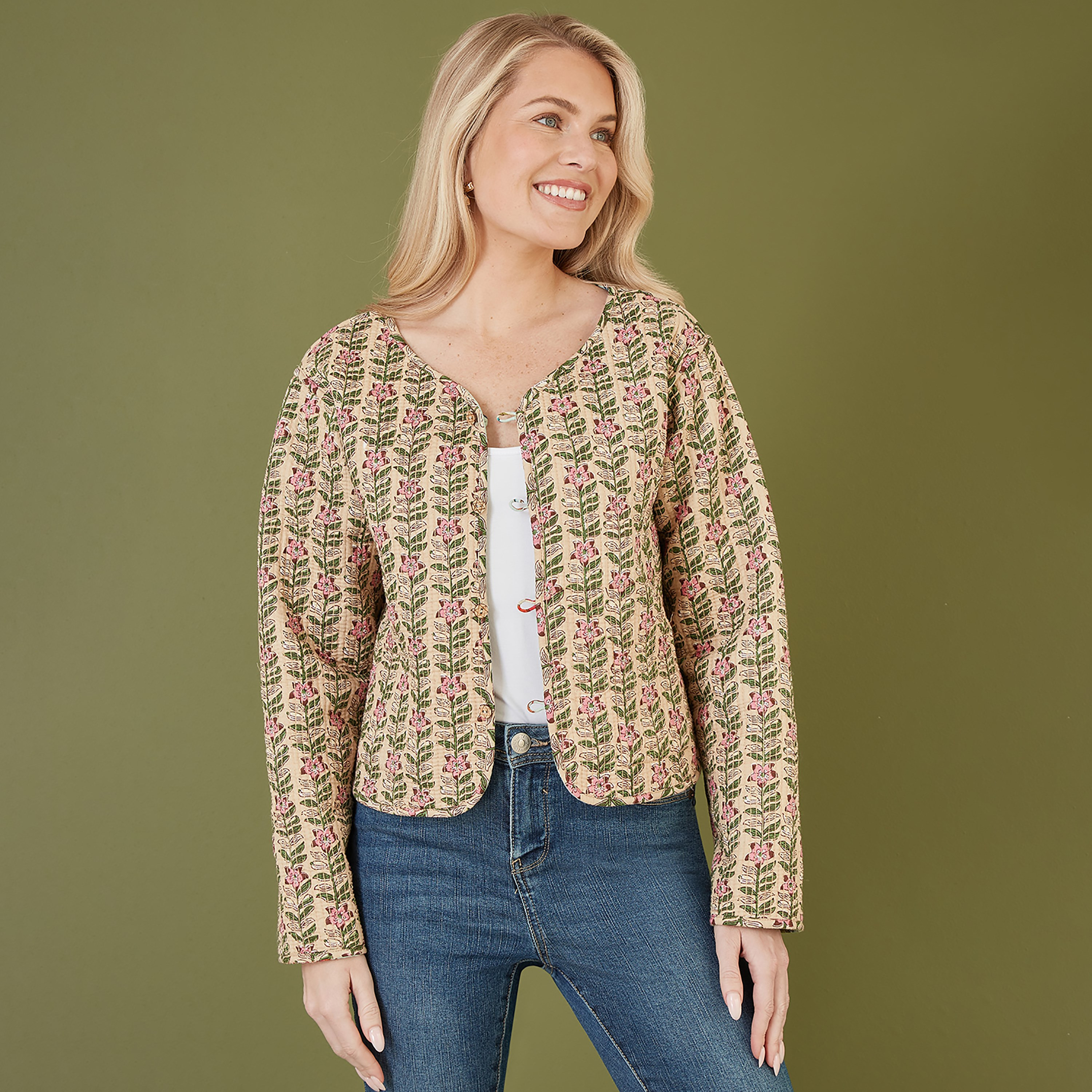 سترة نسائية مقلمة مبطنة من القطن قابلة للعكس بطبعة زهور متعددة الألوان من يامي-women-clothing-coatsandjackets-jackets-image-1