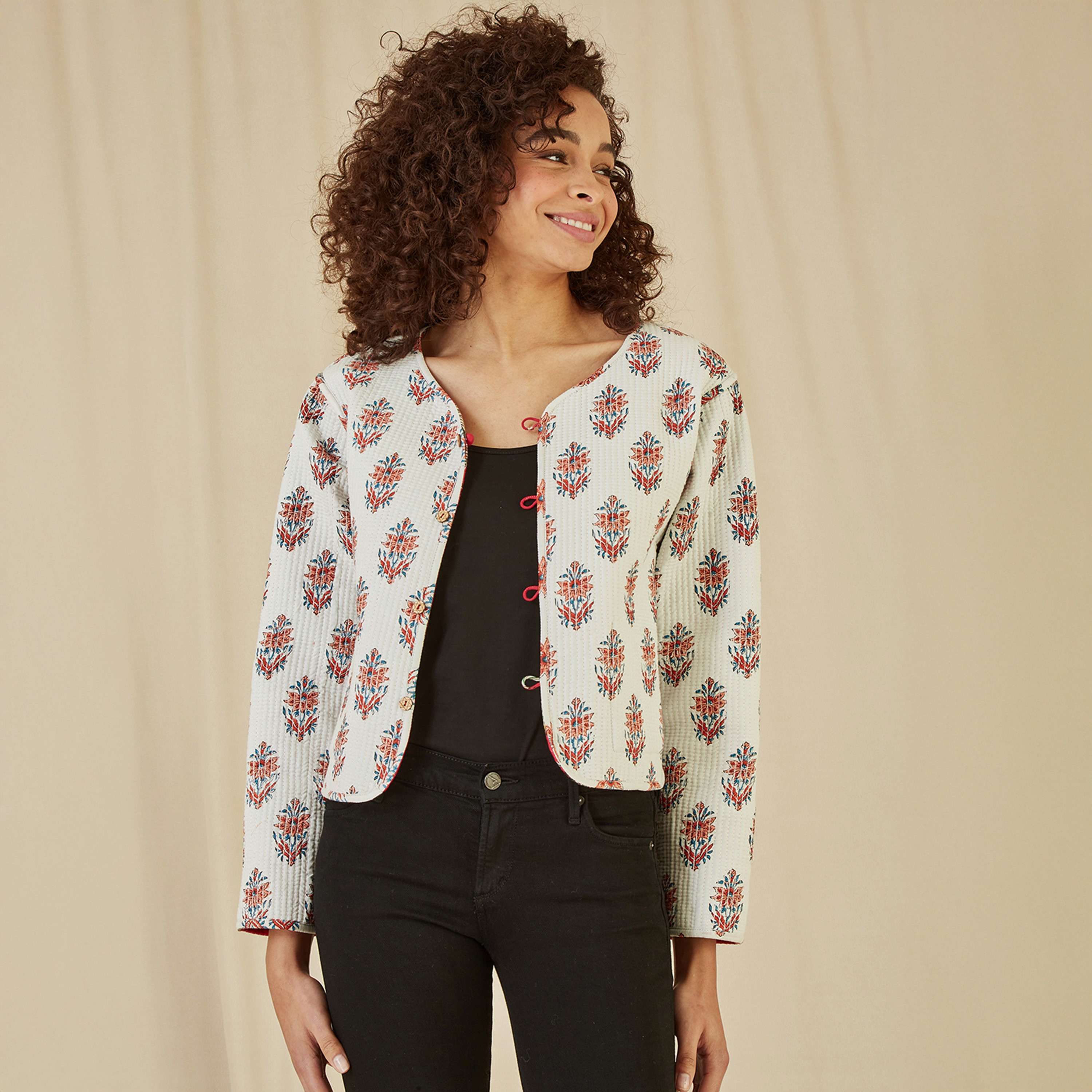 سترة نسائية مقلمة مبطنة من القطن قابلة للعكس بطبعة حيوانات باللون الأحمر من يامي-women-clothing-coatsandjackets-jackets-image-2