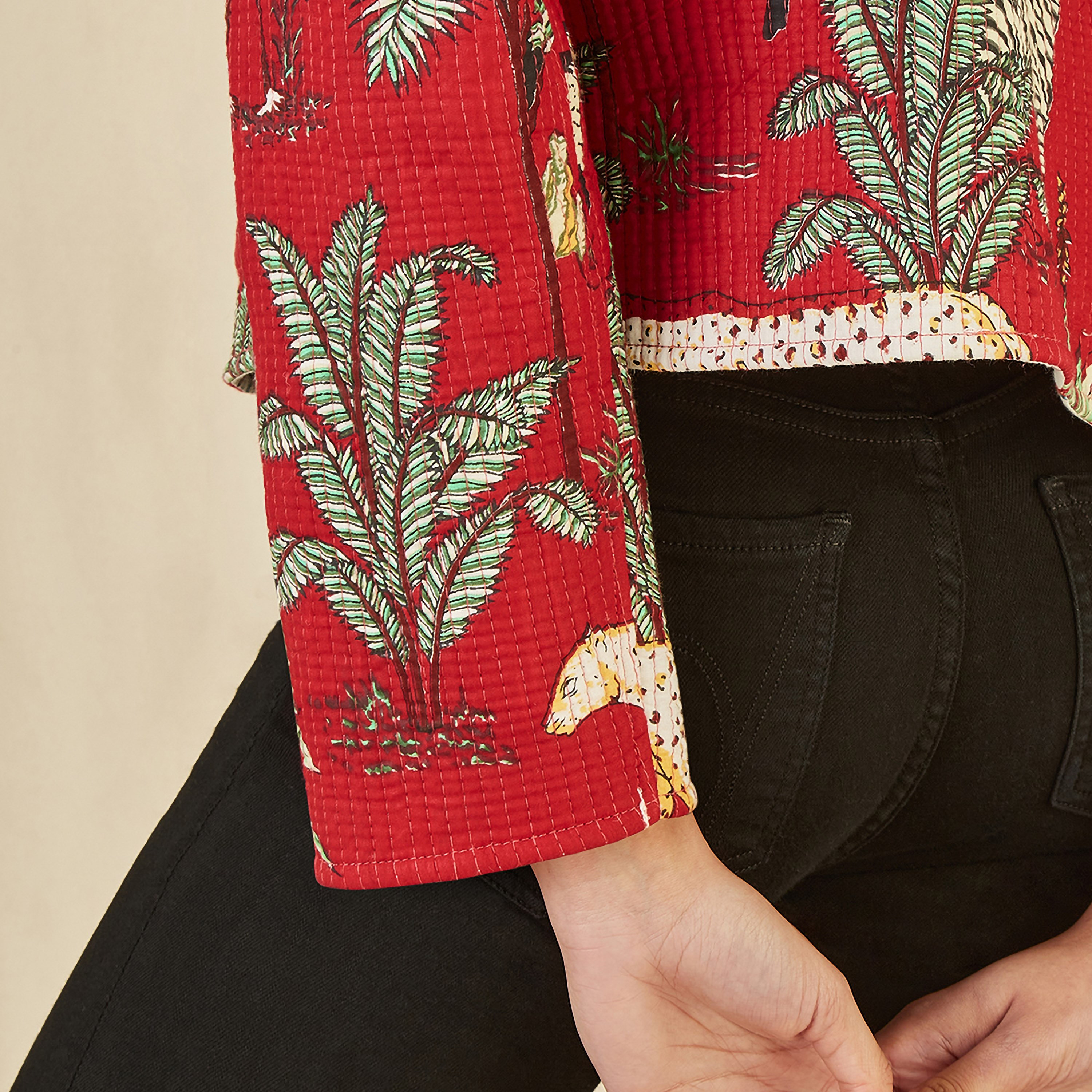 سترة نسائية مقلمة مبطنة من القطن قابلة للعكس بطبعة حيوانات باللون الأحمر من يامي-women-clothing-coatsandjackets-jackets-image-5
