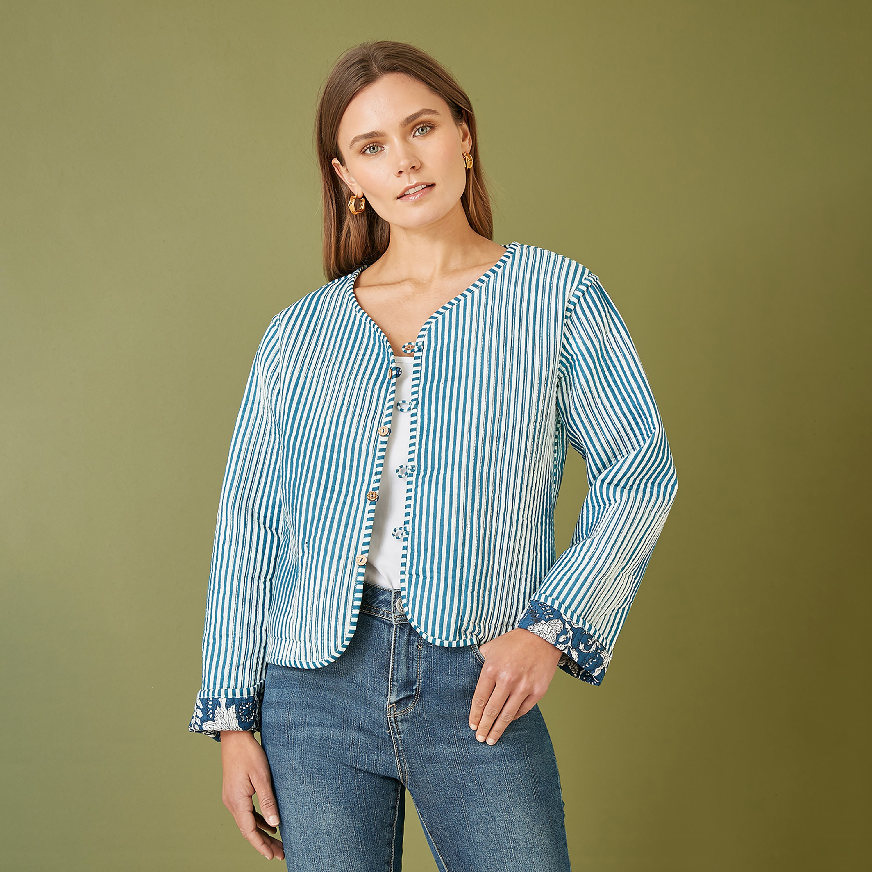 Yumi Blue Floral Patchwork Reversible Cotton Women's Jacket-women-clothing-coatsandjackets-jackets-image-2