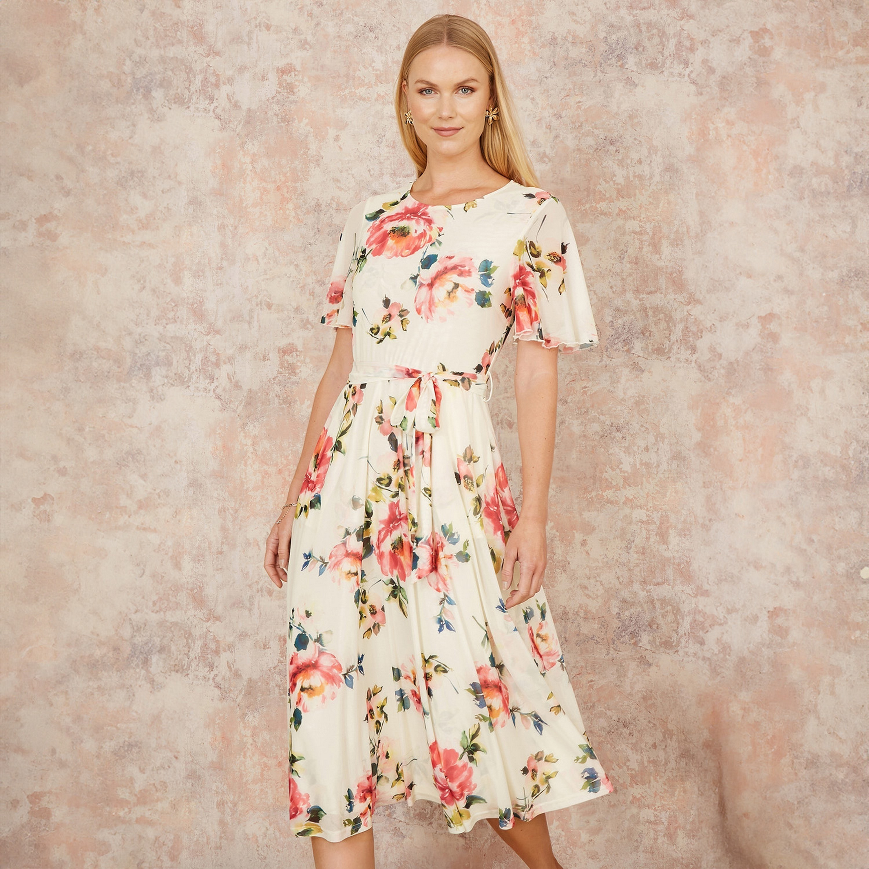 فستان نسائي متوسط ​​الطول بأكمام زاوية من Yumi-women-clothing-dresses-image-6