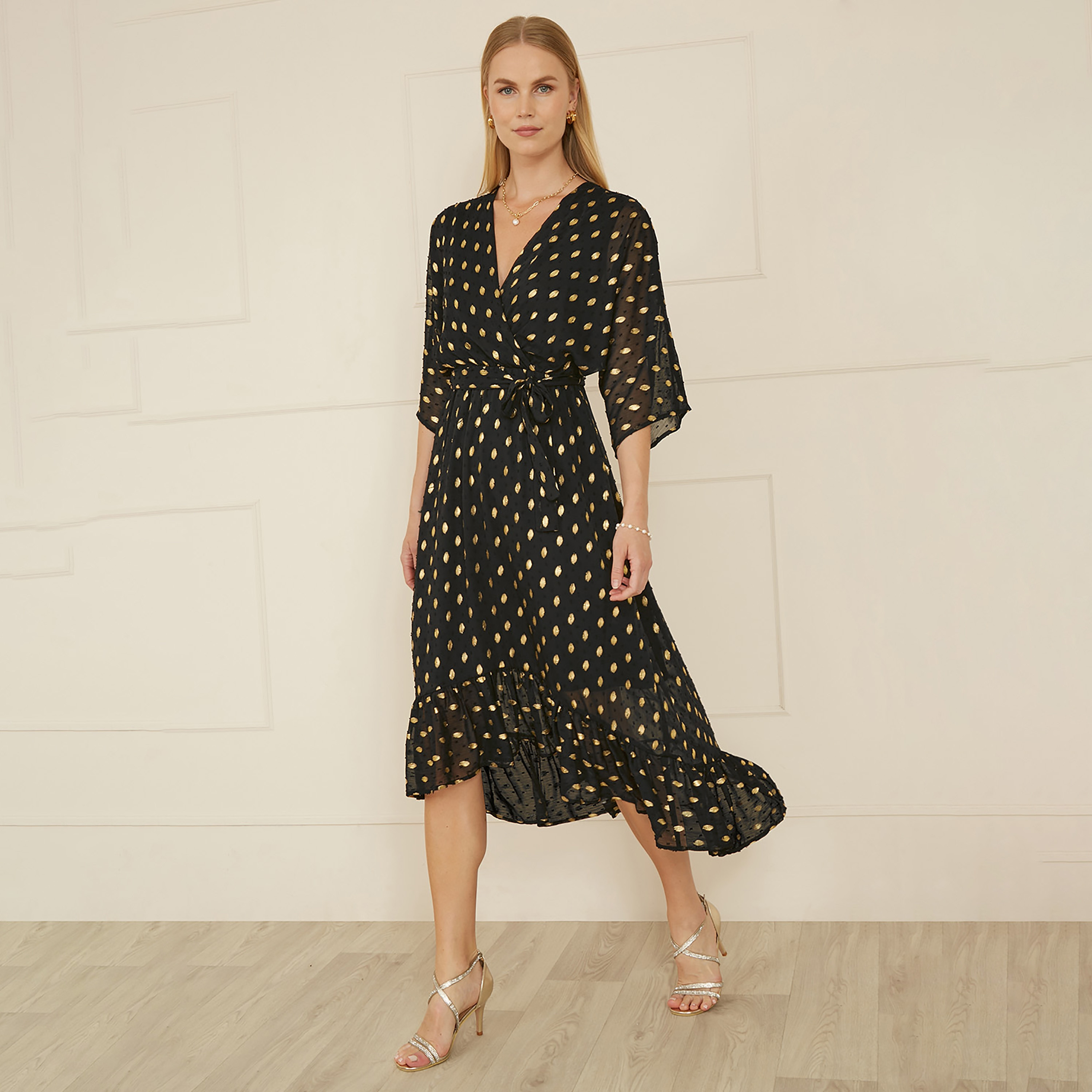 فستان ميدي مطبوع برقائق معدنية مع حافة منخفضة للنساء للسهرات من يامي-women-clothing-dresses-image-11