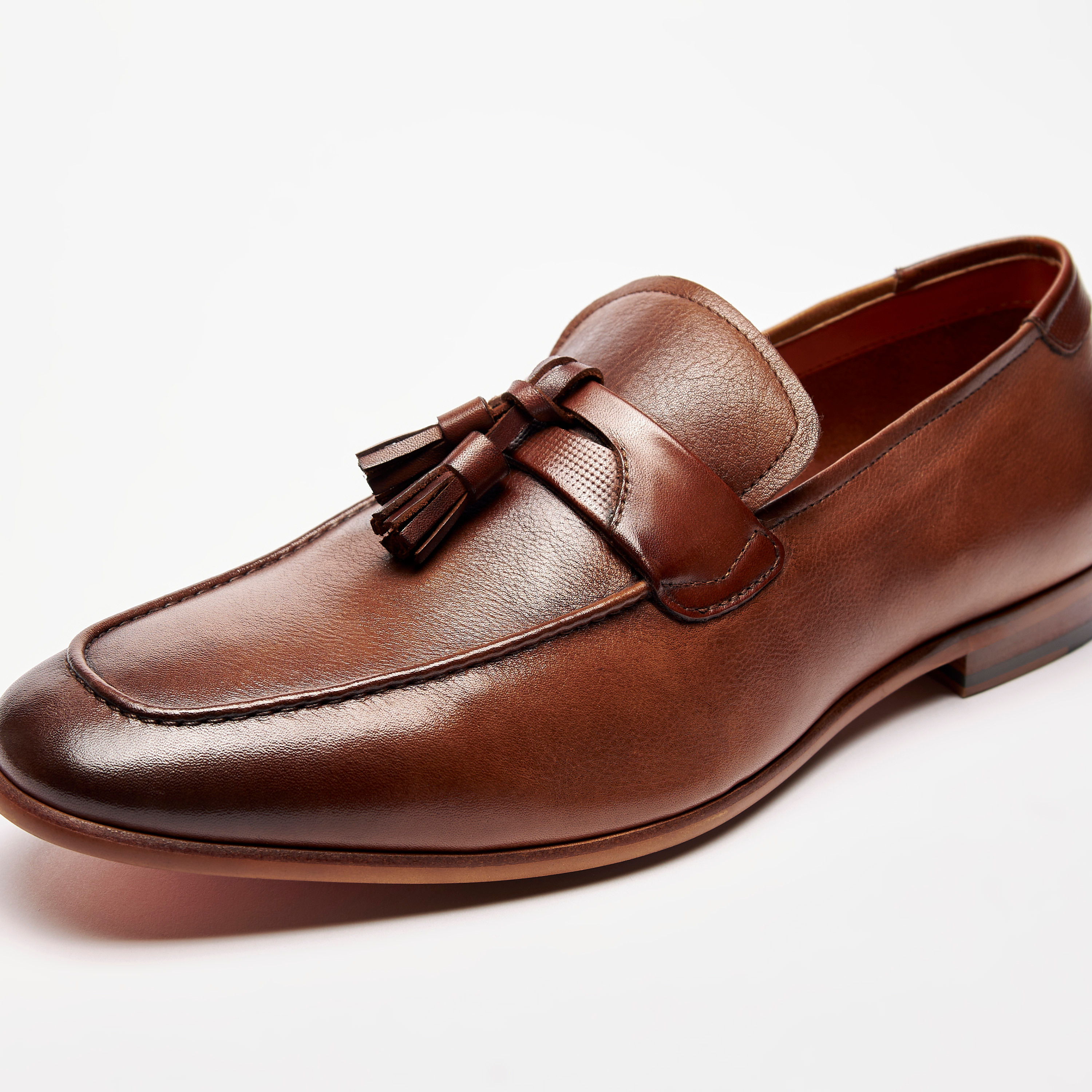 Dress best sale tassel loafers