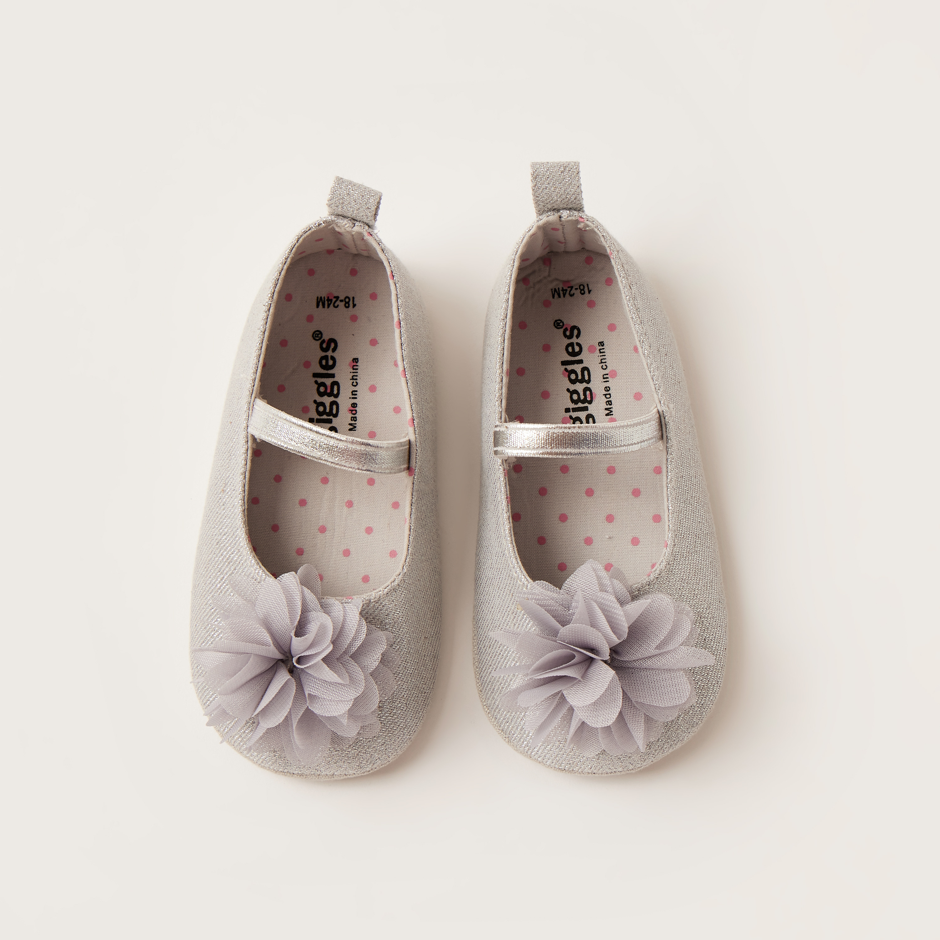 حذاء سهل الارتداء بارز الملمس بجليتر وتفاصيل زخارف من جيجلز-baby-girls-shoes-booties-image-5