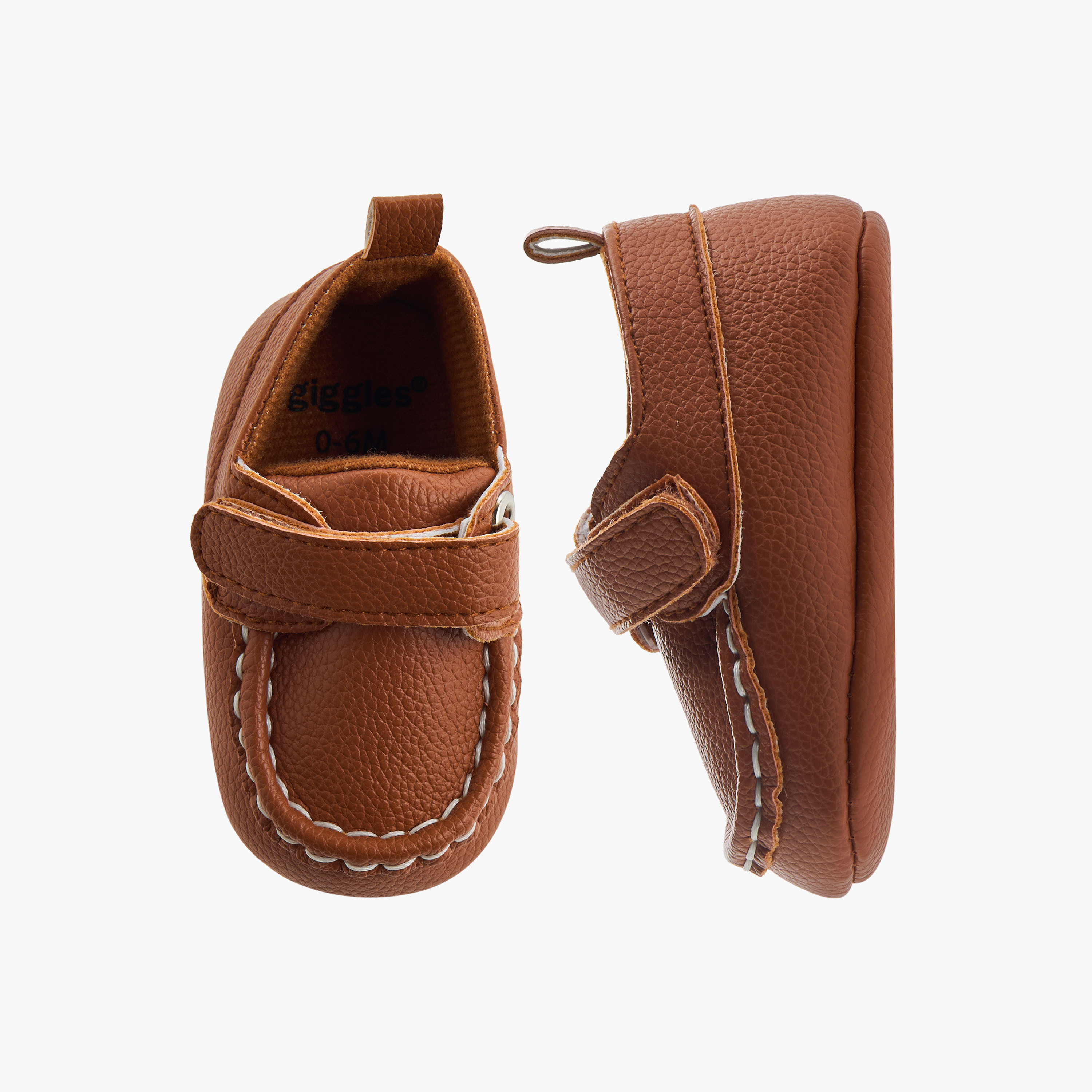 بوت بتفاصيل نجمة مفرغة من جيجلز-baby-boys-shoes-booties-image-1